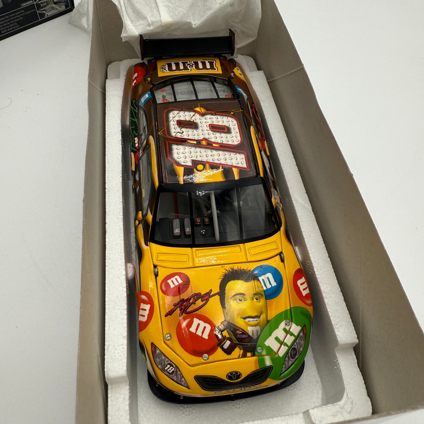 Action Racing 1:24 Kyle Busch #18 M&M’s Fantasy 2008 Camry Limited Edition