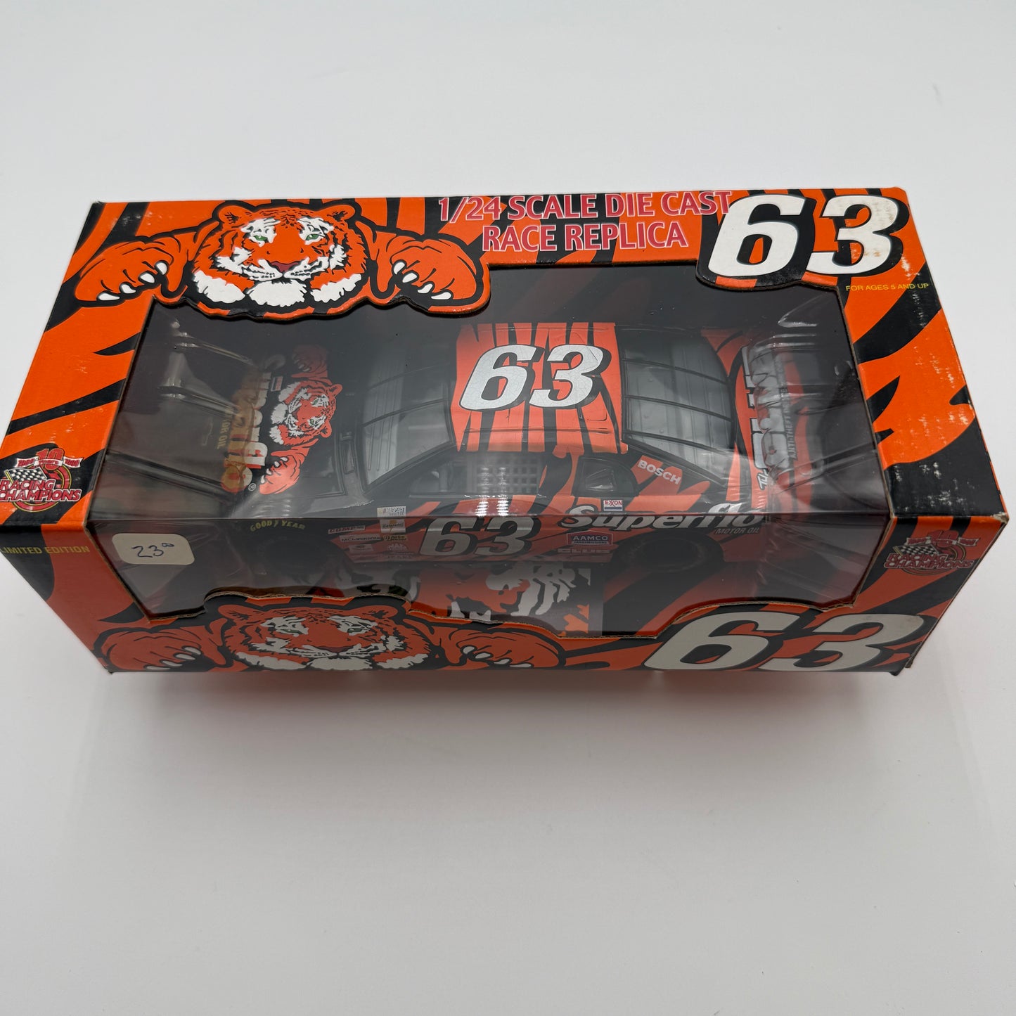 1/24 Mark Green Exxon Superflo 1999 Monte Carlo NASCAR Collectible Model