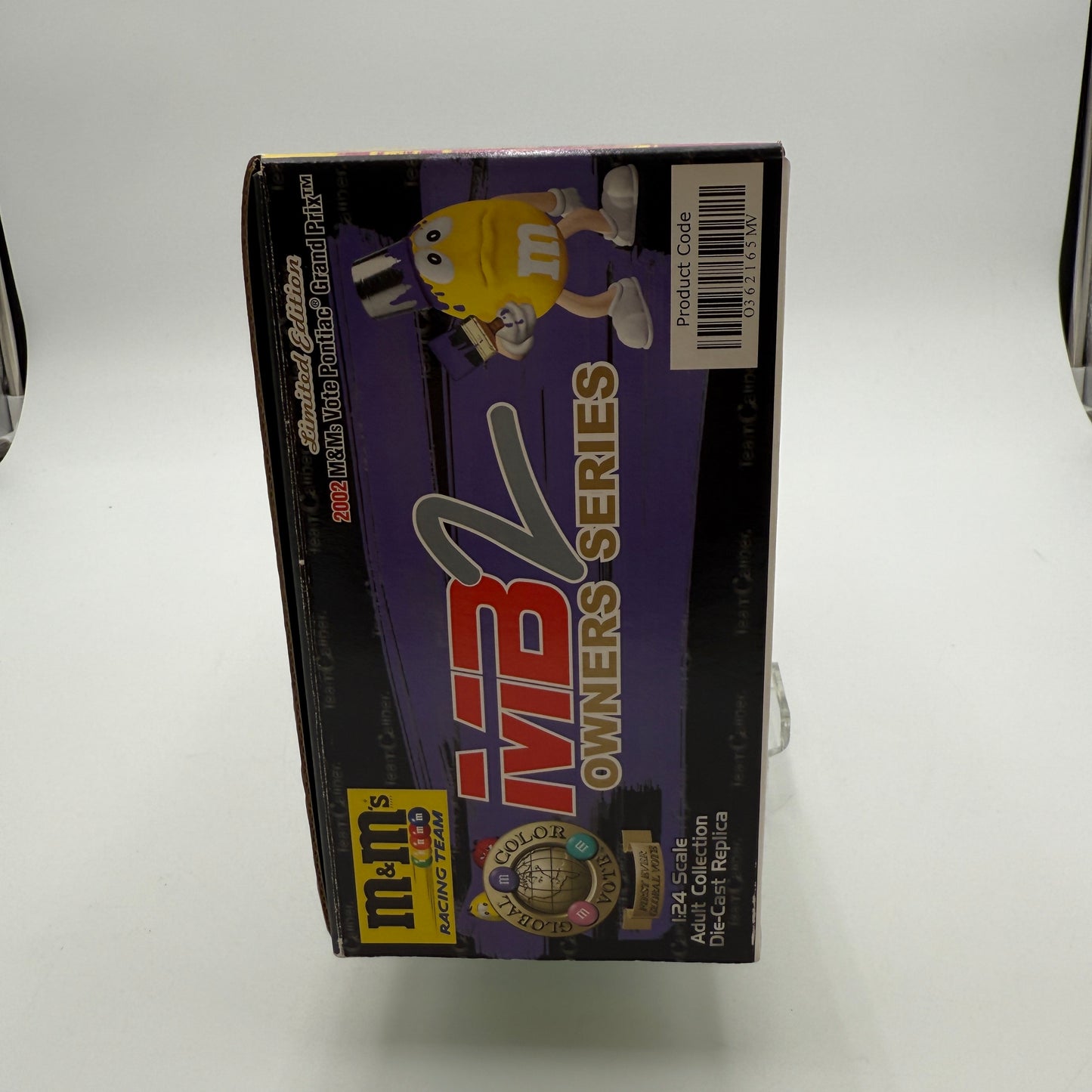 Action Racing 2002 Team Caliber Limited Edition M&Ms Pontiac Grand Prix K Schrader #36 1:24 Diecast Replica