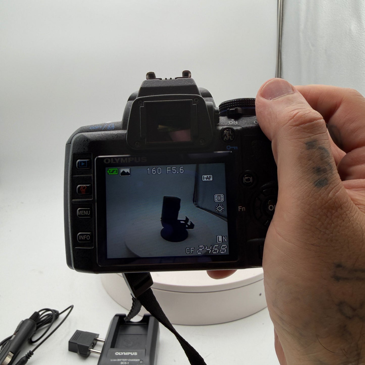 Olympus E-420 Digital Camera - Black