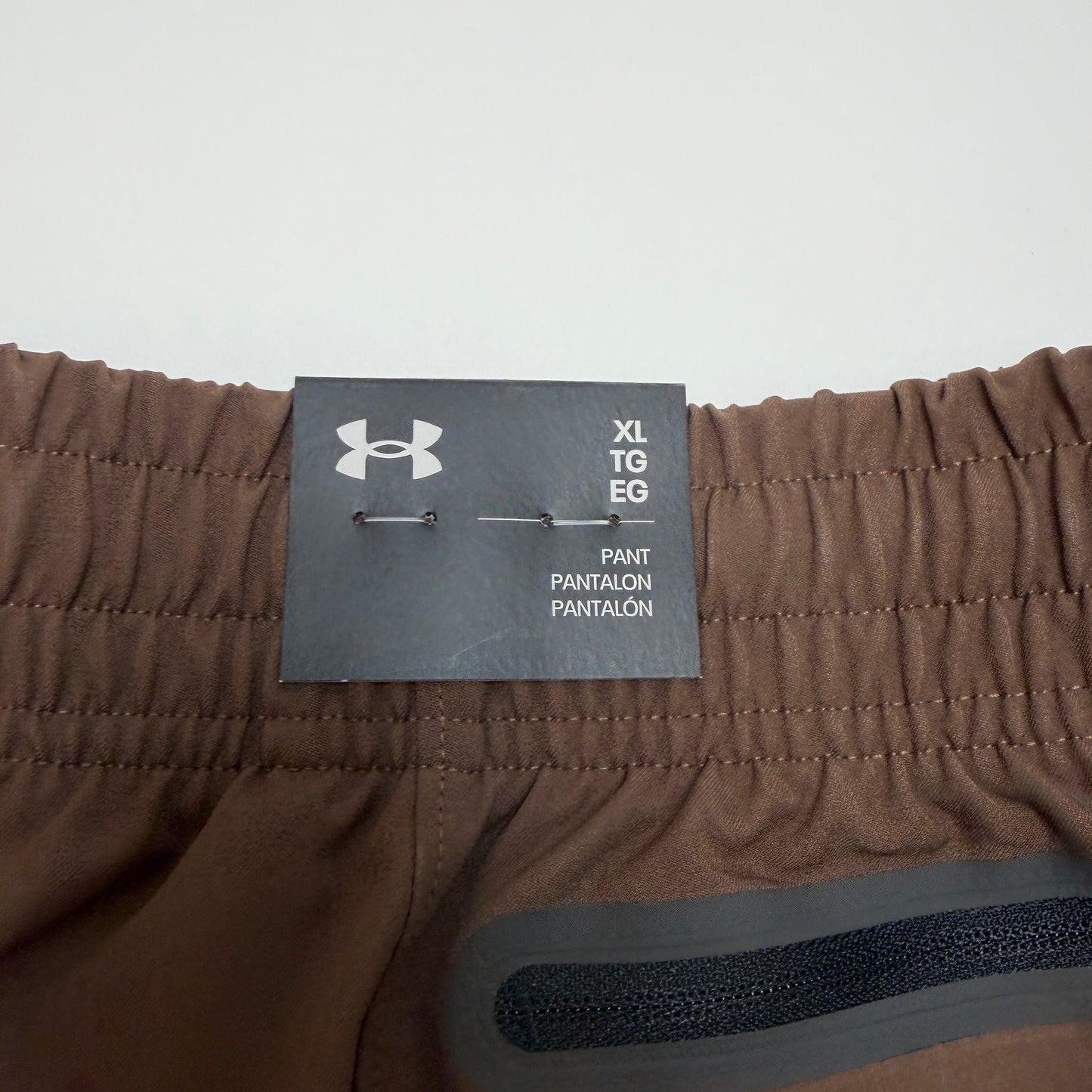 Under Armour Unstoppable Men's Cargo Pants XL Brown Loose Fit Zip Pocket Woven