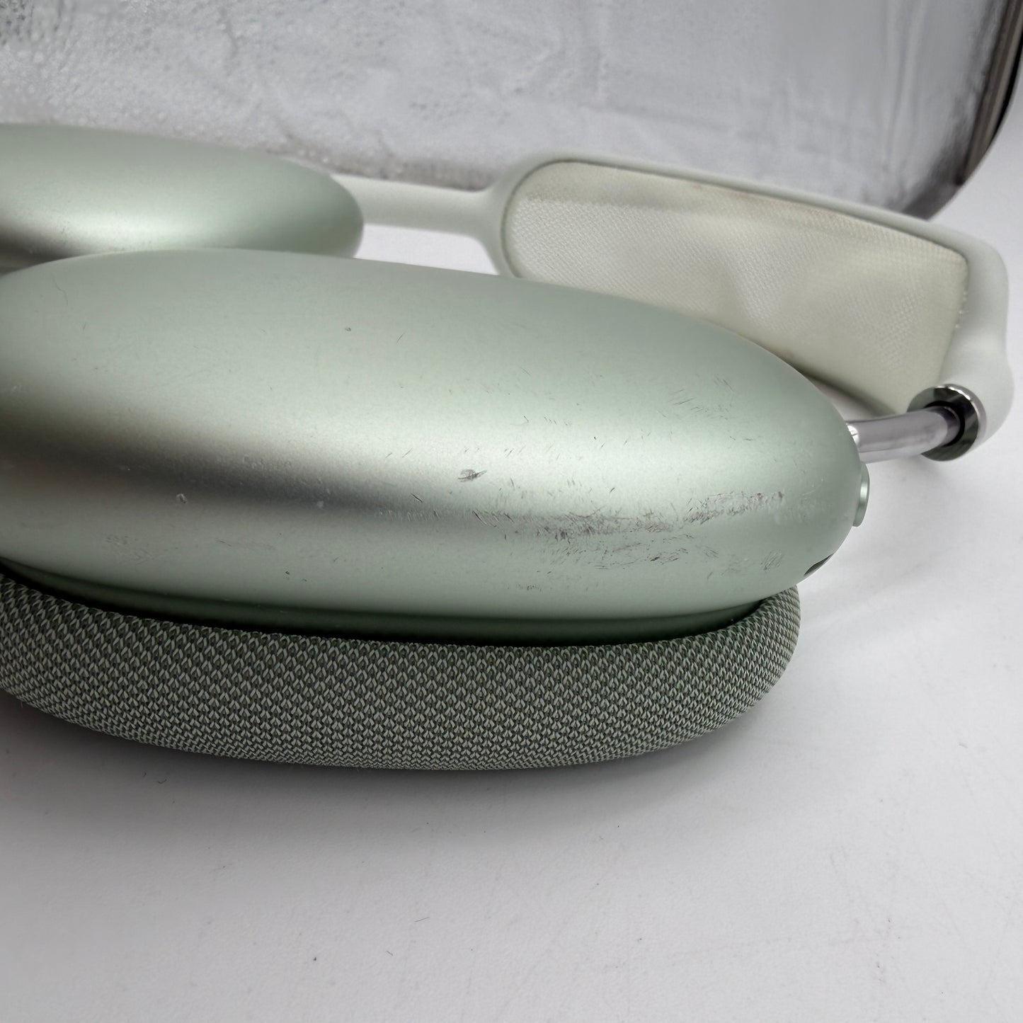 Apple AirPods Max A2096 Green No Smart Case Used