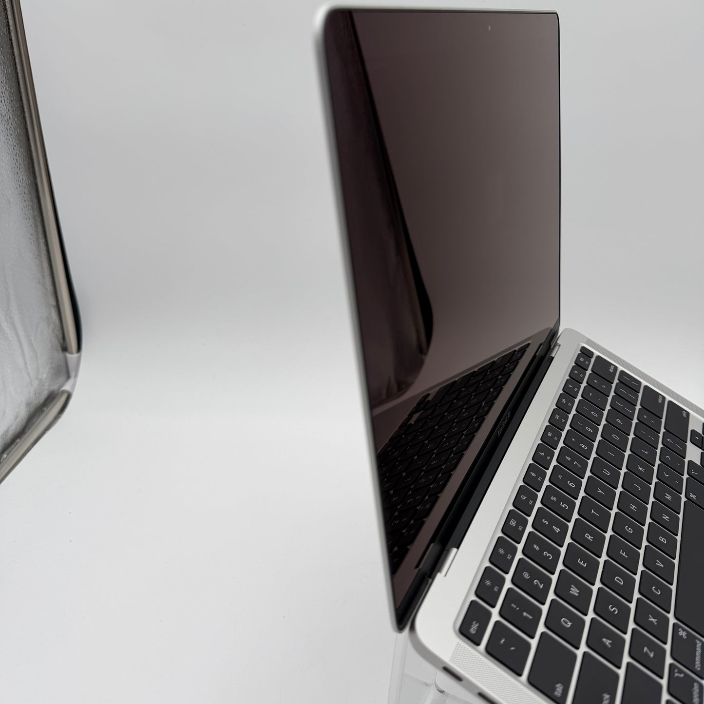 Apple MacBook Air 13" A2337 M1 2020 8GB RAM 256GB Silver With Box