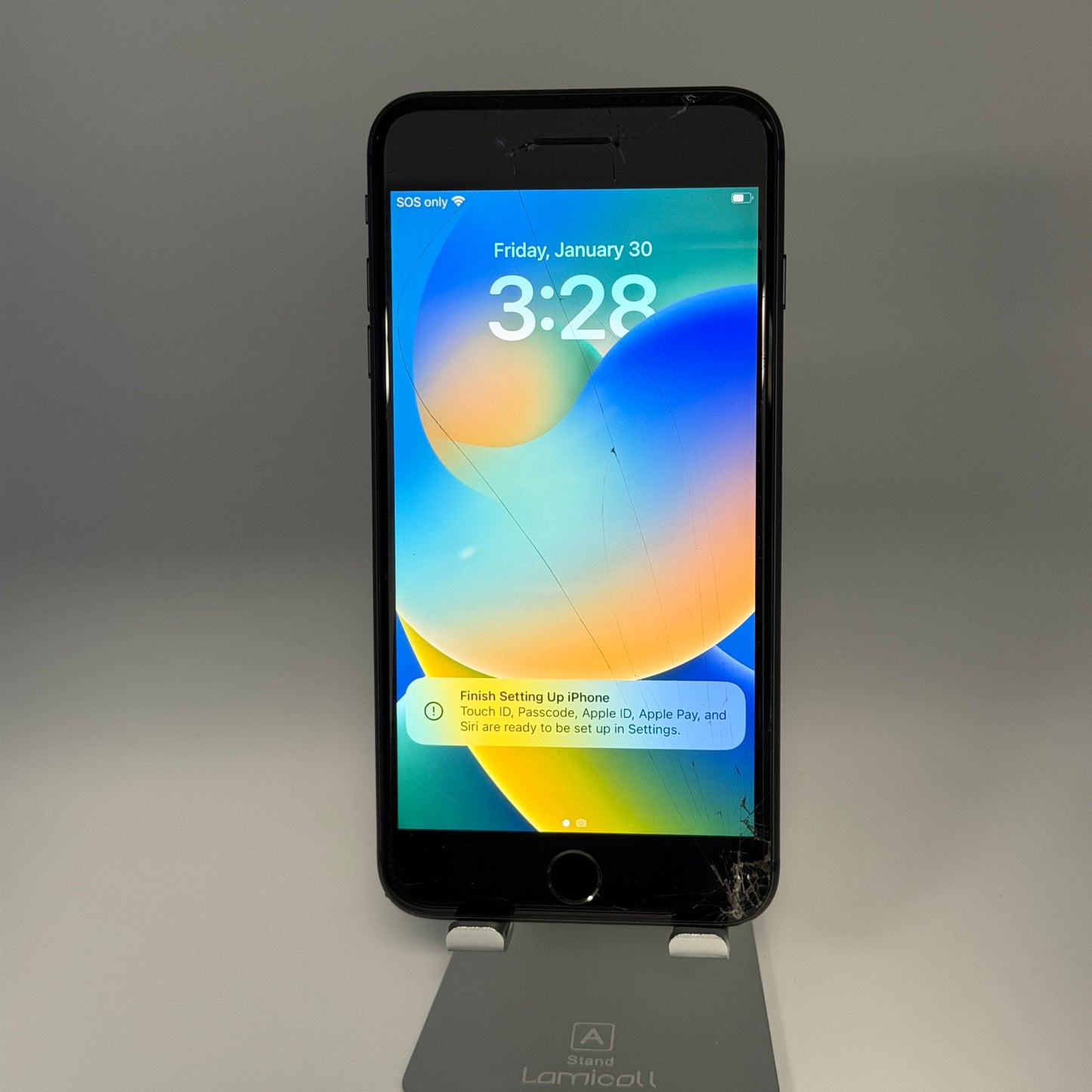 Apple iPhone 8 Plus 5.5 Inch 64GB READ