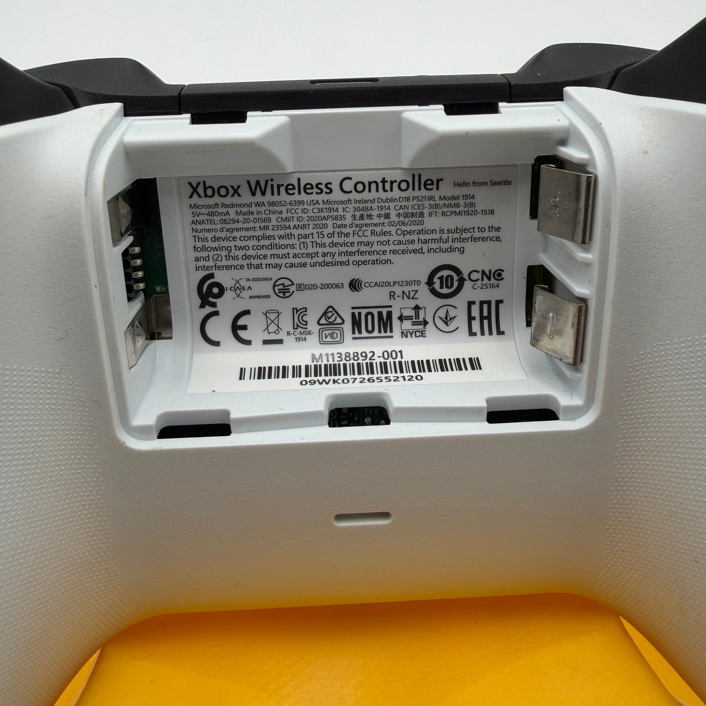 Microsoft Xbox One Wireless Controller Model 1708 White Used