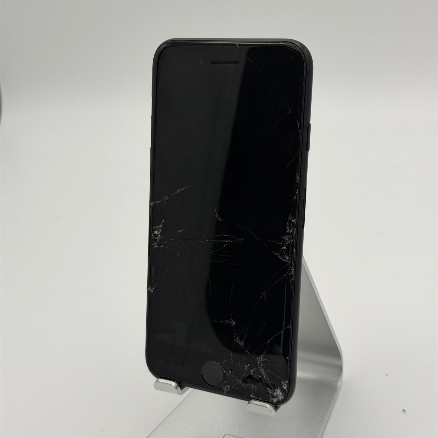Unlocked Apple iPhone SE 2nd Gen 64GB For Parts or Repair