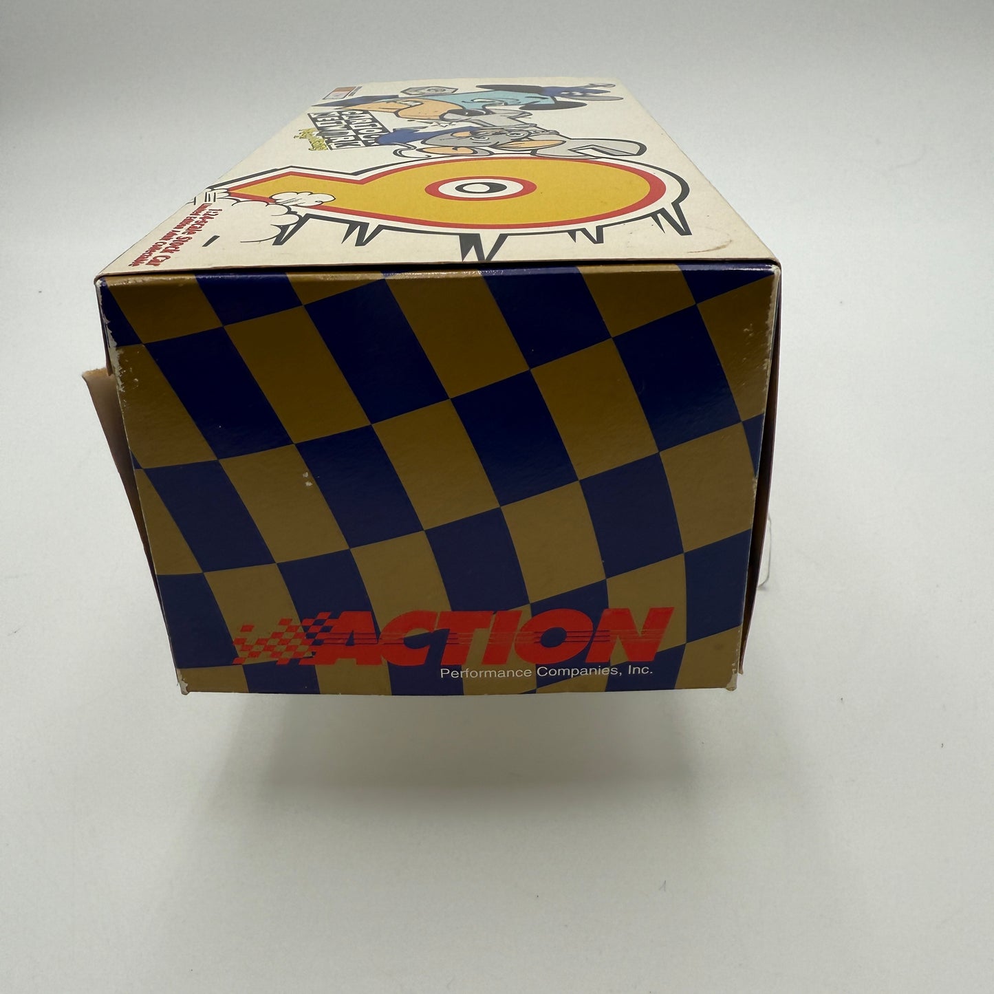 ACTION NASCAR Lake Speed #9 Cartoon Network 1998 Ford Taurus 1/24 Scale Bank