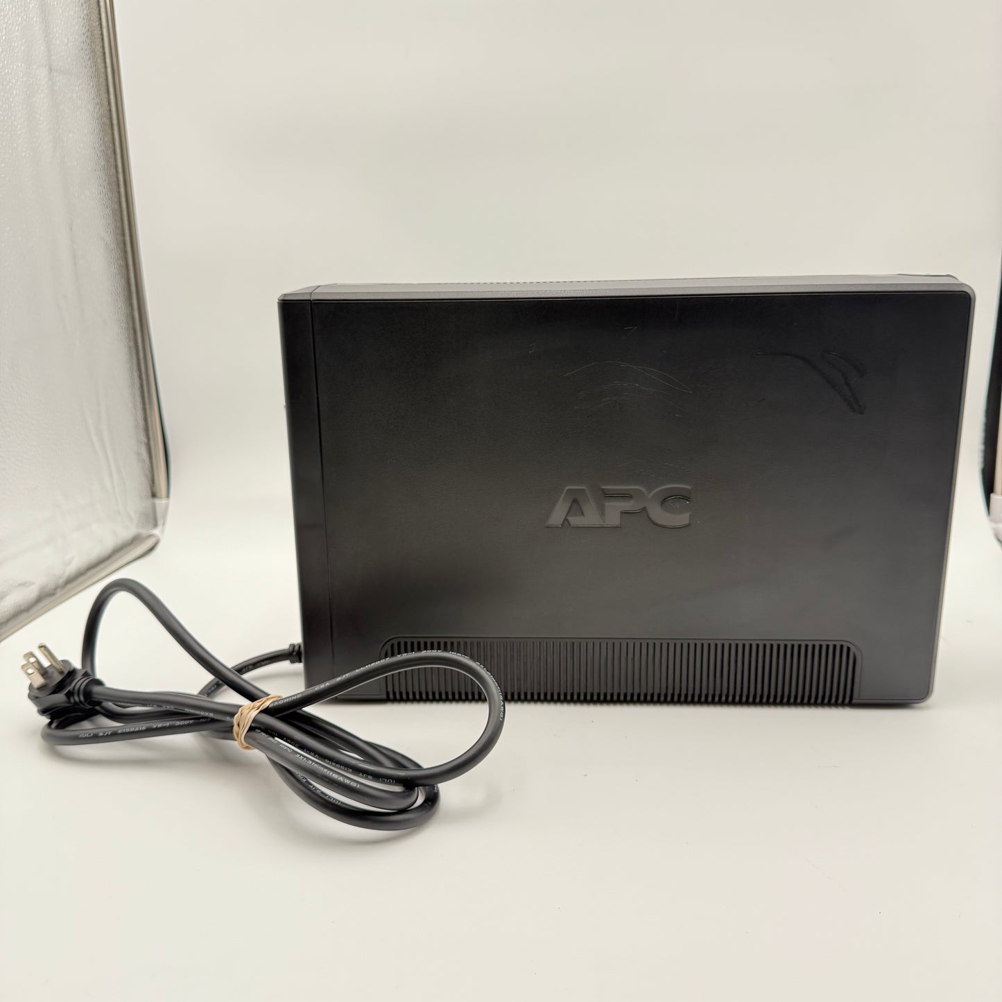 APC Back-UPS Pro 1000 - Battery Back Up - Black - Used