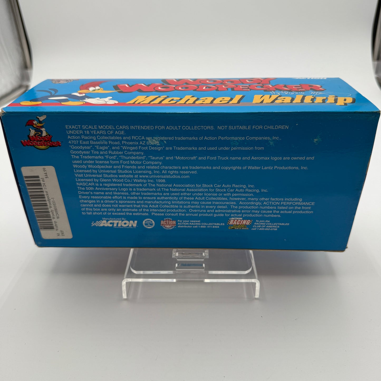 Action Racing 1:24 Michael Waltrip Woody Woodpecker 1998 Ford Nascar Diecast - Multi-Colored