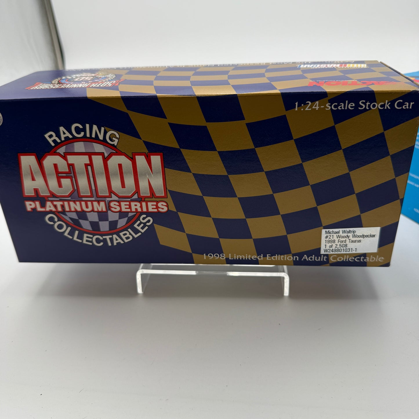 Action Racing 1:24 Michael Waltrip Woody Woodpecker 1998 Ford Nascar Diecast - Multi-Colored