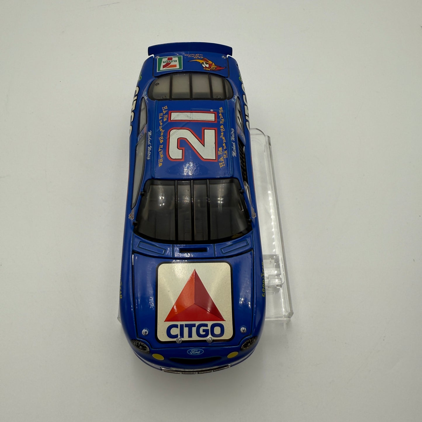 Action Racing 1:24 Michael Waltrip Woody Woodpecker 1998 Ford Nascar Diecast - Multi-Colored