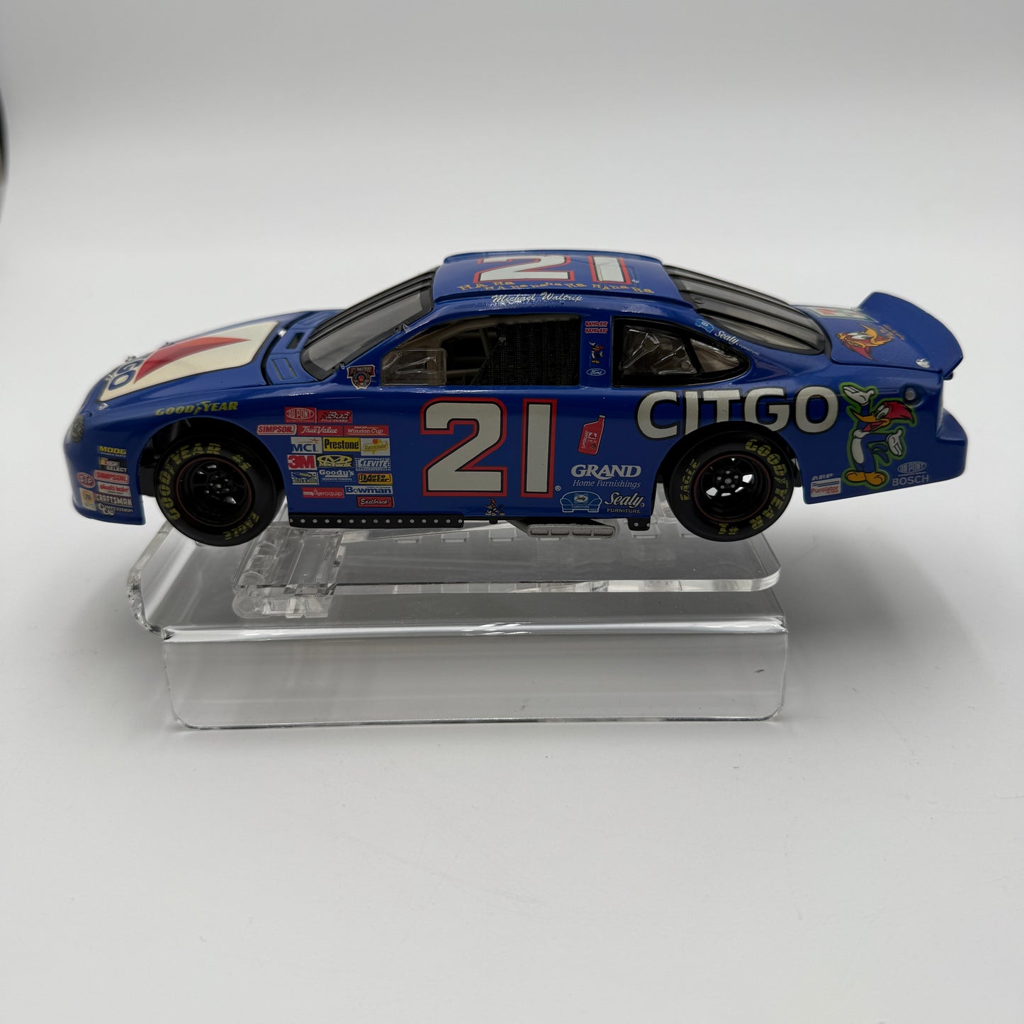 Action Racing 1:24 Michael Waltrip Woody Woodpecker 1998 Ford Nascar Diecast - Multi-Colored