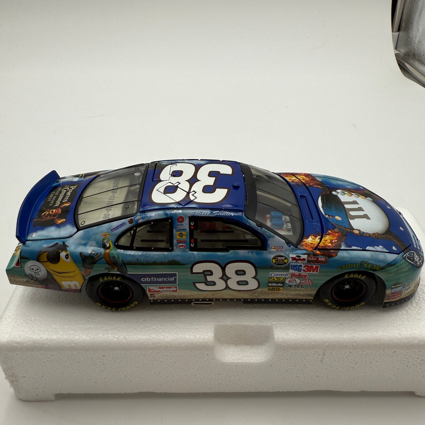 Action Racing #38 M&Ms Pirates of The Caribbean Collectible 2006