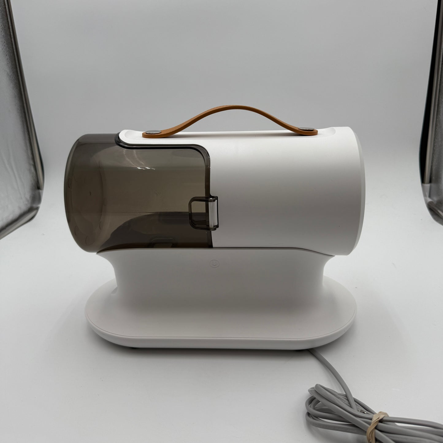 AirRobo PG100 Pet Grooming Vacuum White
