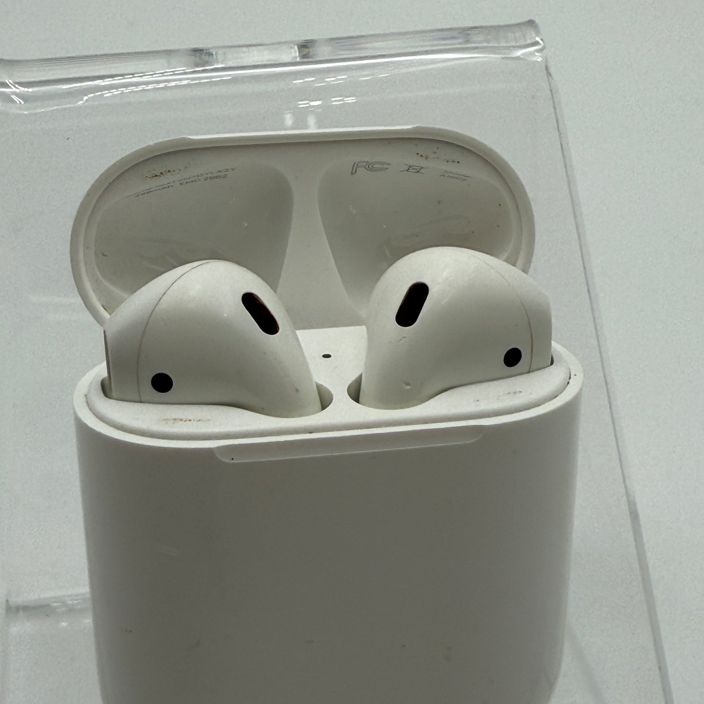 Apple AirPods Pro 1st Gen A2084 - Used White Headphones