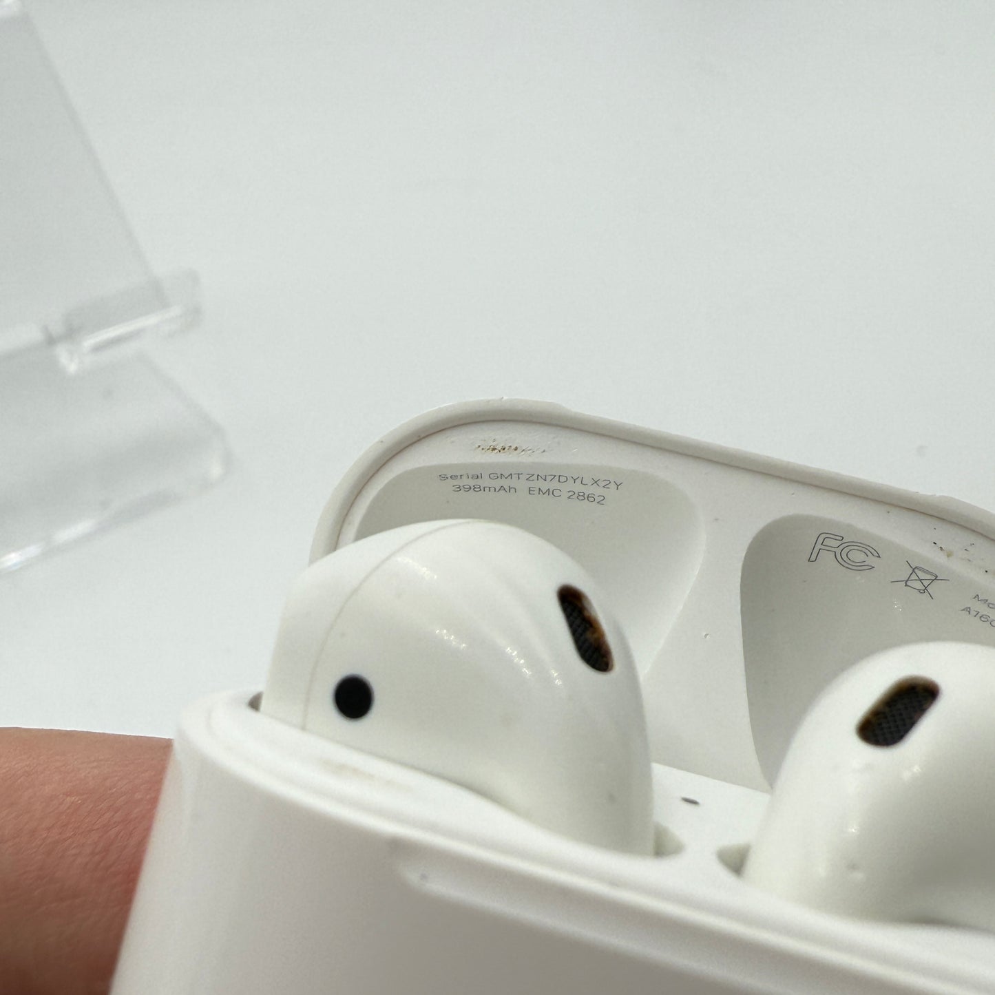 Apple AirPods Pro 1st Gen A2084 - Used White Headphones