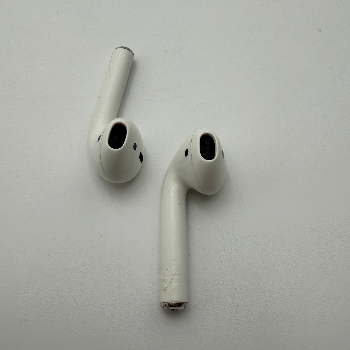 Apple AirPods Pro 1st Gen A2084 - Used White Headphones