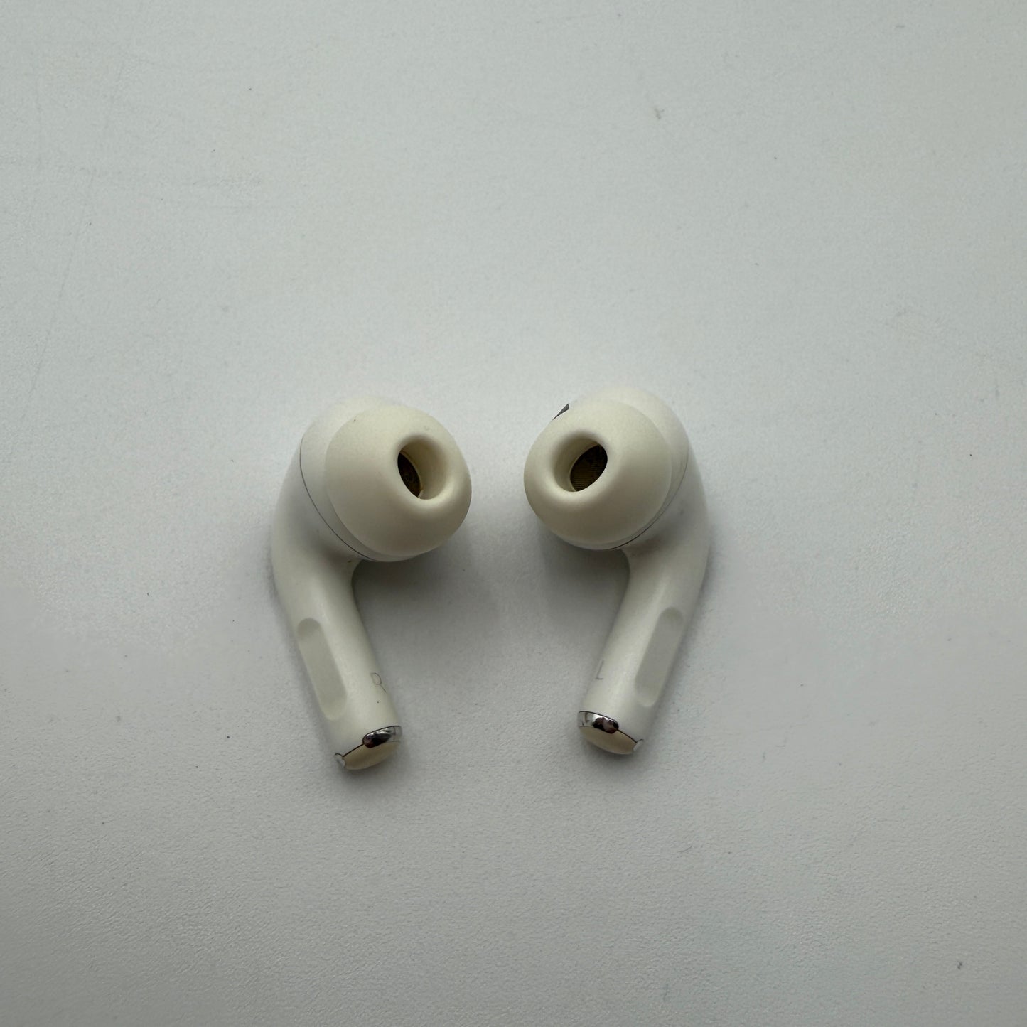 Apple AirPods Pro 1st Gen A2084 - Used White Headphones