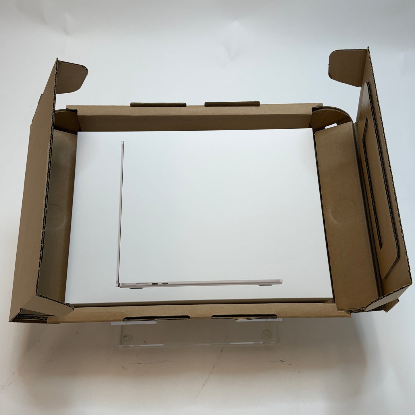 Apple MacBook Air 15" A3241 2025 with 16GB RAM and 512GB Storage New