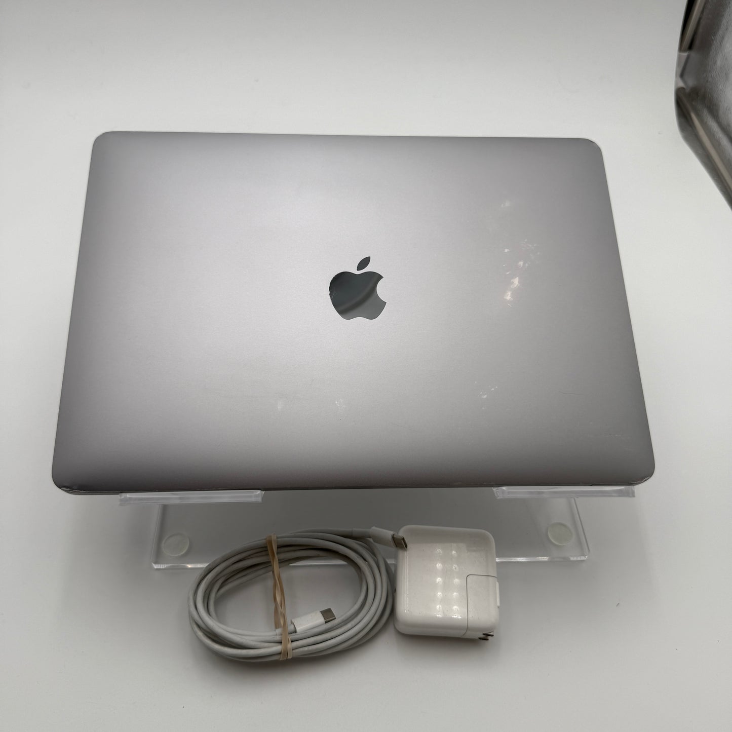 Apple MacBook Air 2020 M1 8GB 256GB Space Gray READ
