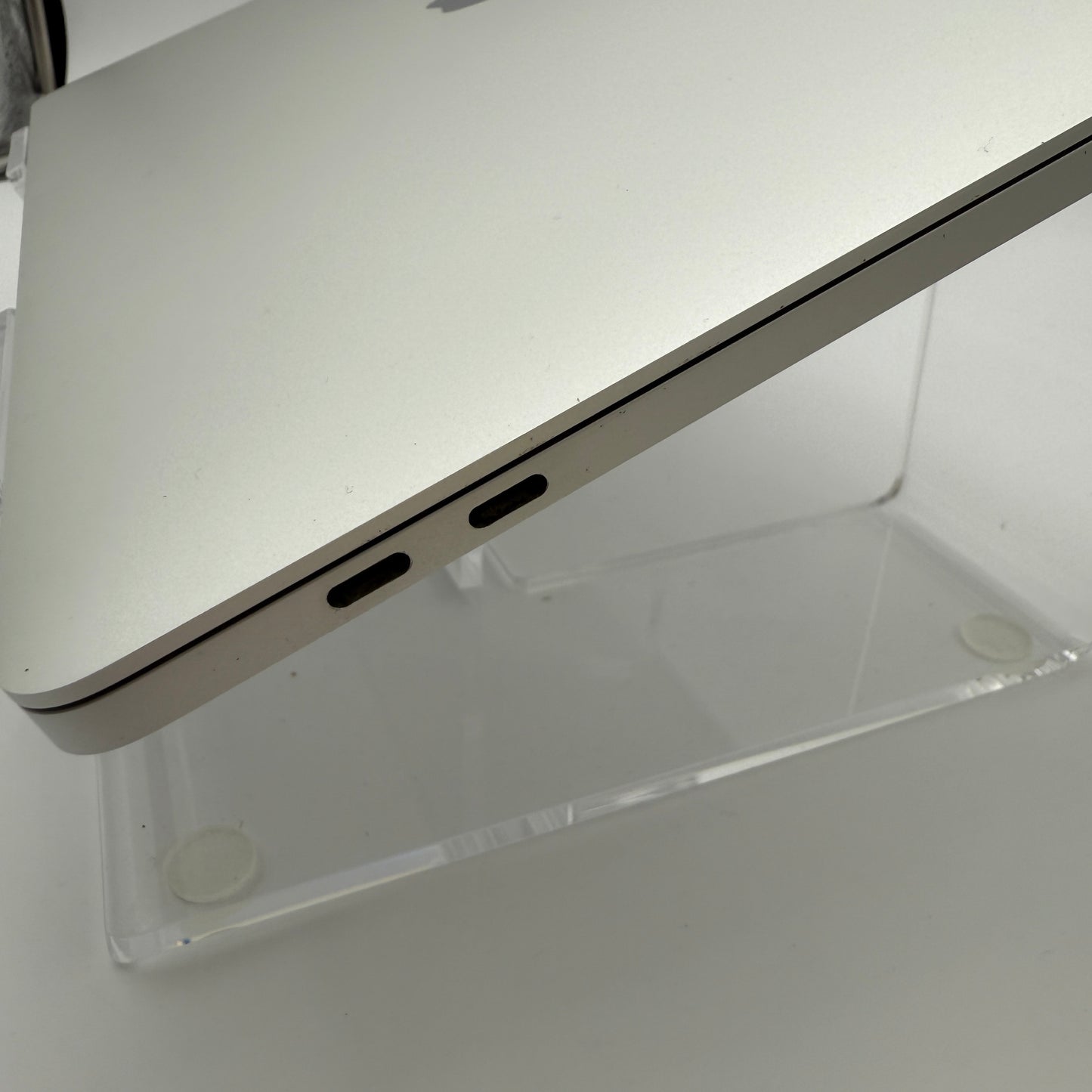 Apple MacBook Pro 16" A2141 2019 Core i7 512GB 16GB Silver - Used