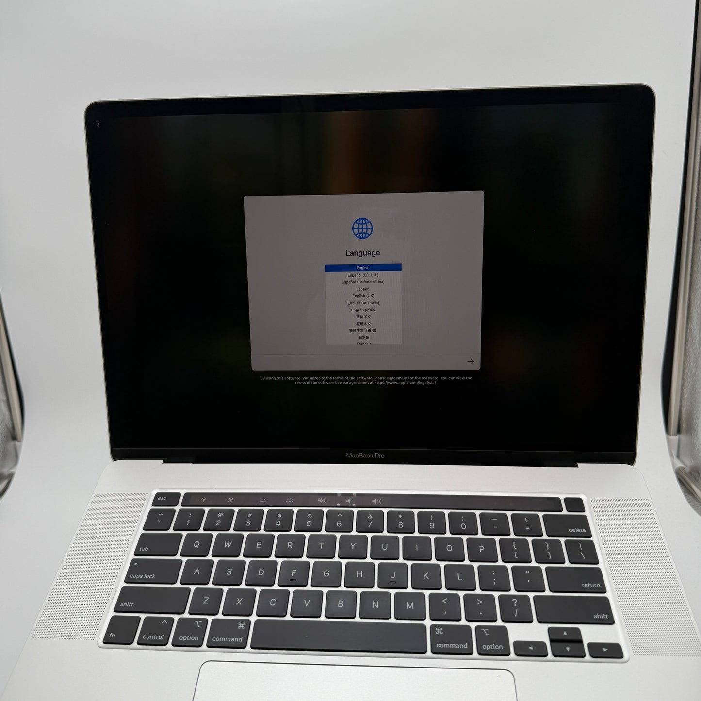 Apple MacBook Pro 16" A2141 2019 Core i7 512GB 16GB Silver - Used