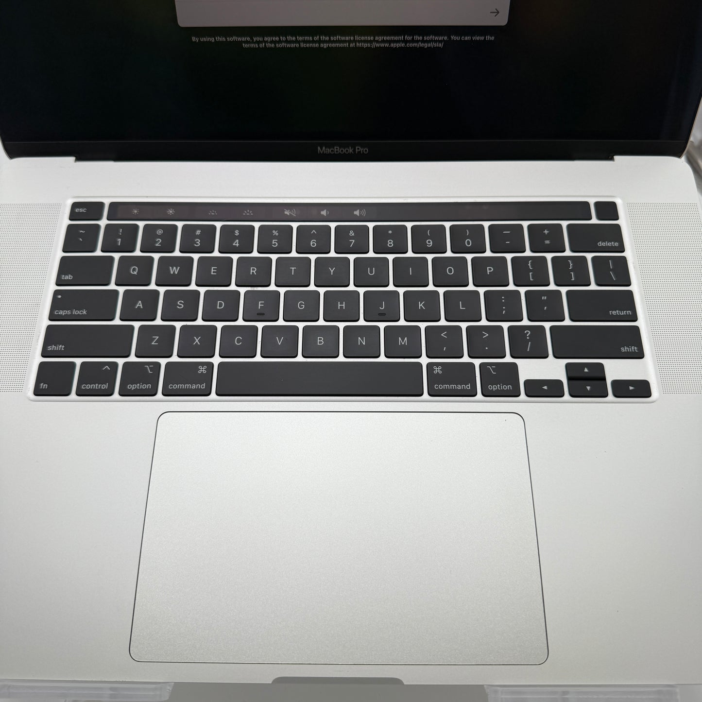 Apple MacBook Pro 16" A2141 2019 Core i7 512GB 16GB Silver - Used