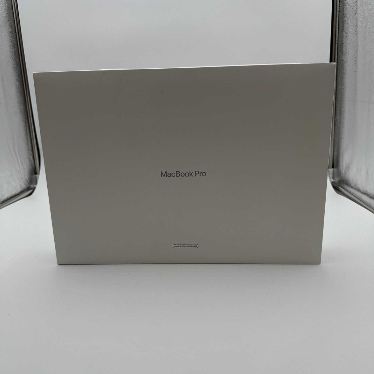 Apple MacBook Pro 16" A2141 2019 Core i7 512GB 16GB Silver - Used