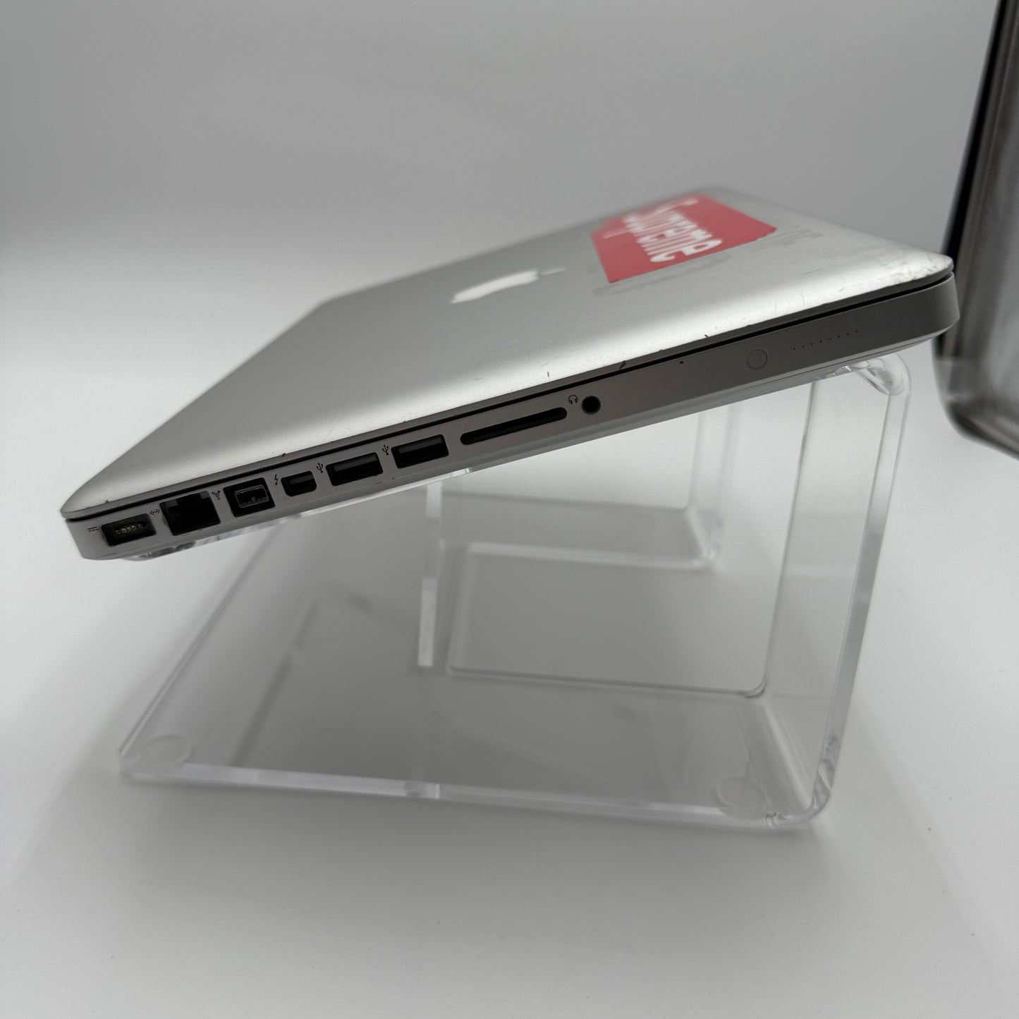 Apple MacBook Pro (15-inch, Early 2011) - Used - C - Silver