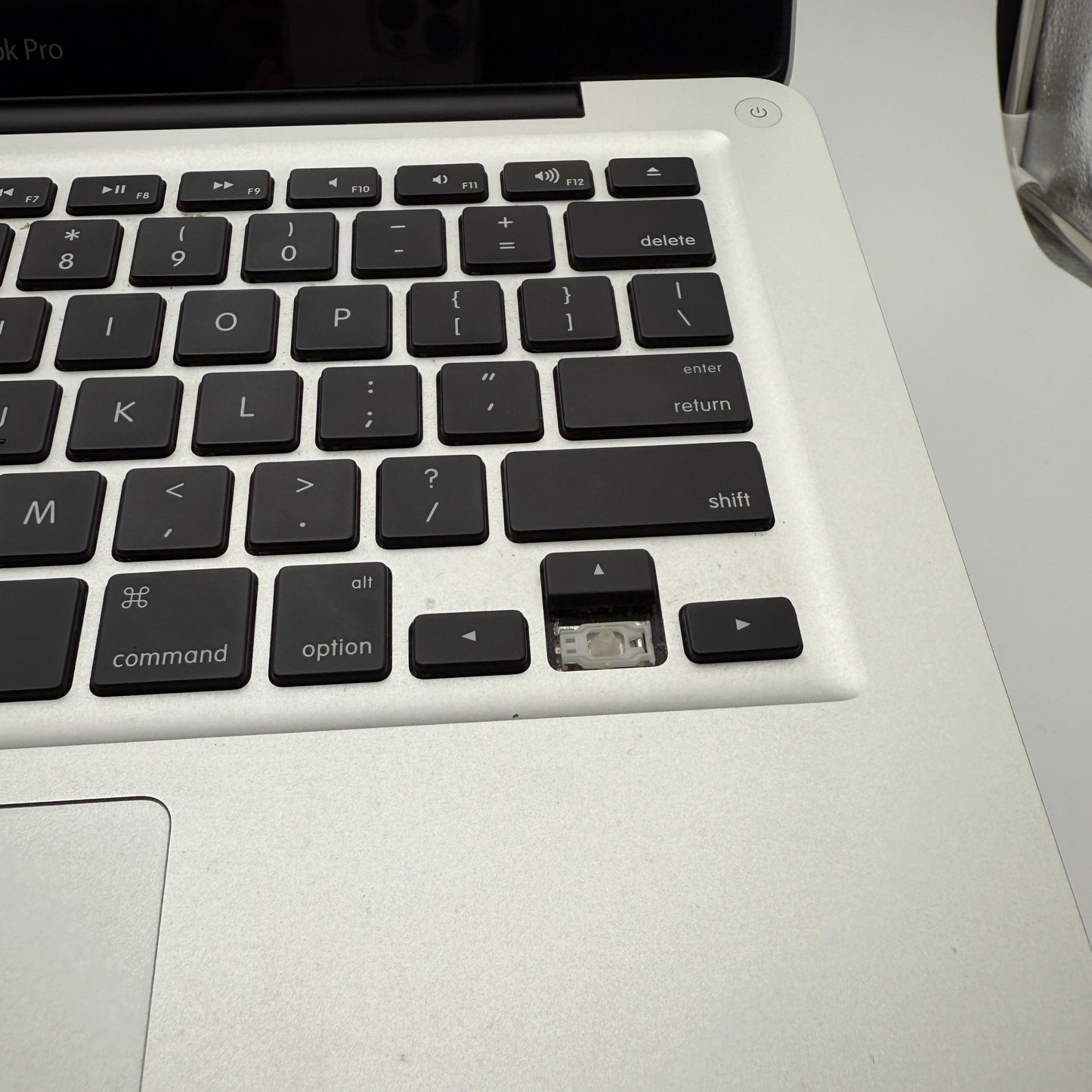 Apple MacBook Pro (15-inch, Early 2011) - Used - C - Silver