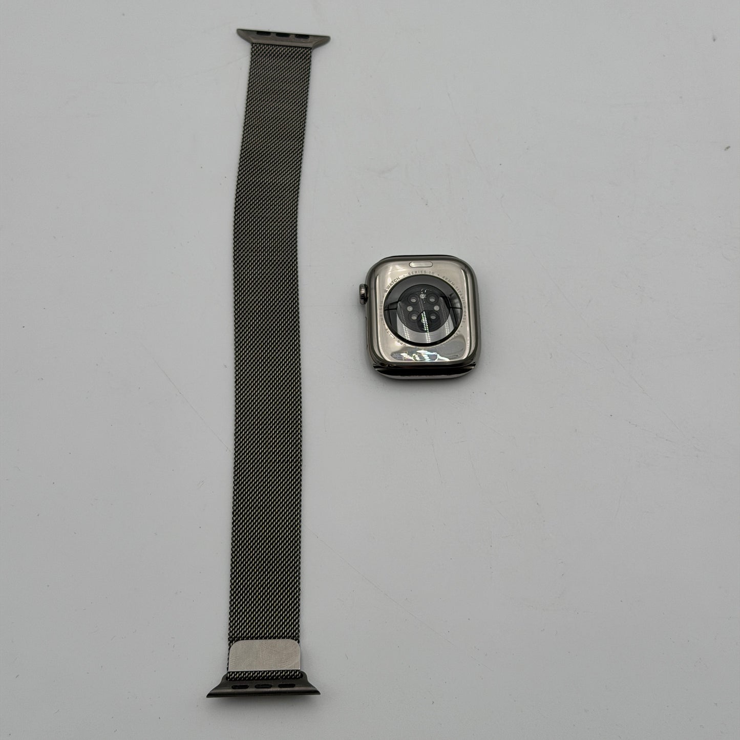 Apple Watch Series 10 46mm Titanium Milanese Loop GPS + Cellular Unlocked Used