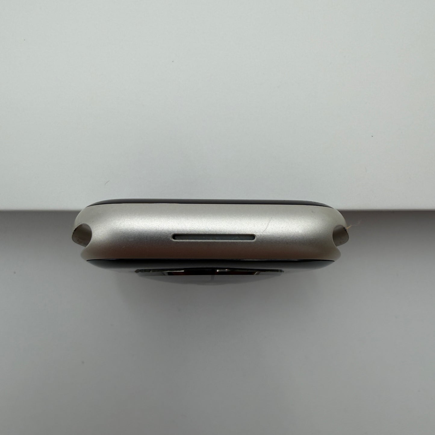 Apple Watch Series 8 - 45mm GPS Silver Sport Loop