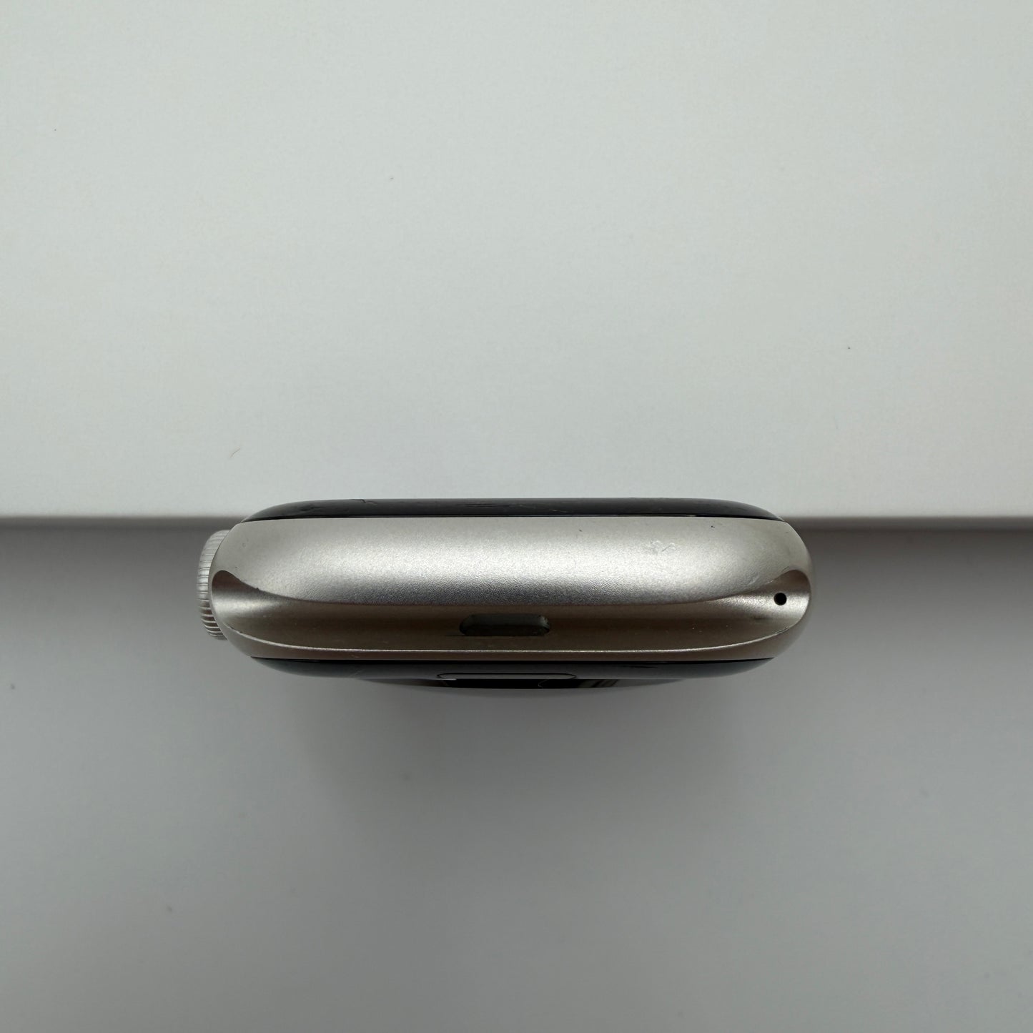 Apple Watch Series 8 - 45mm GPS Silver Sport Loop