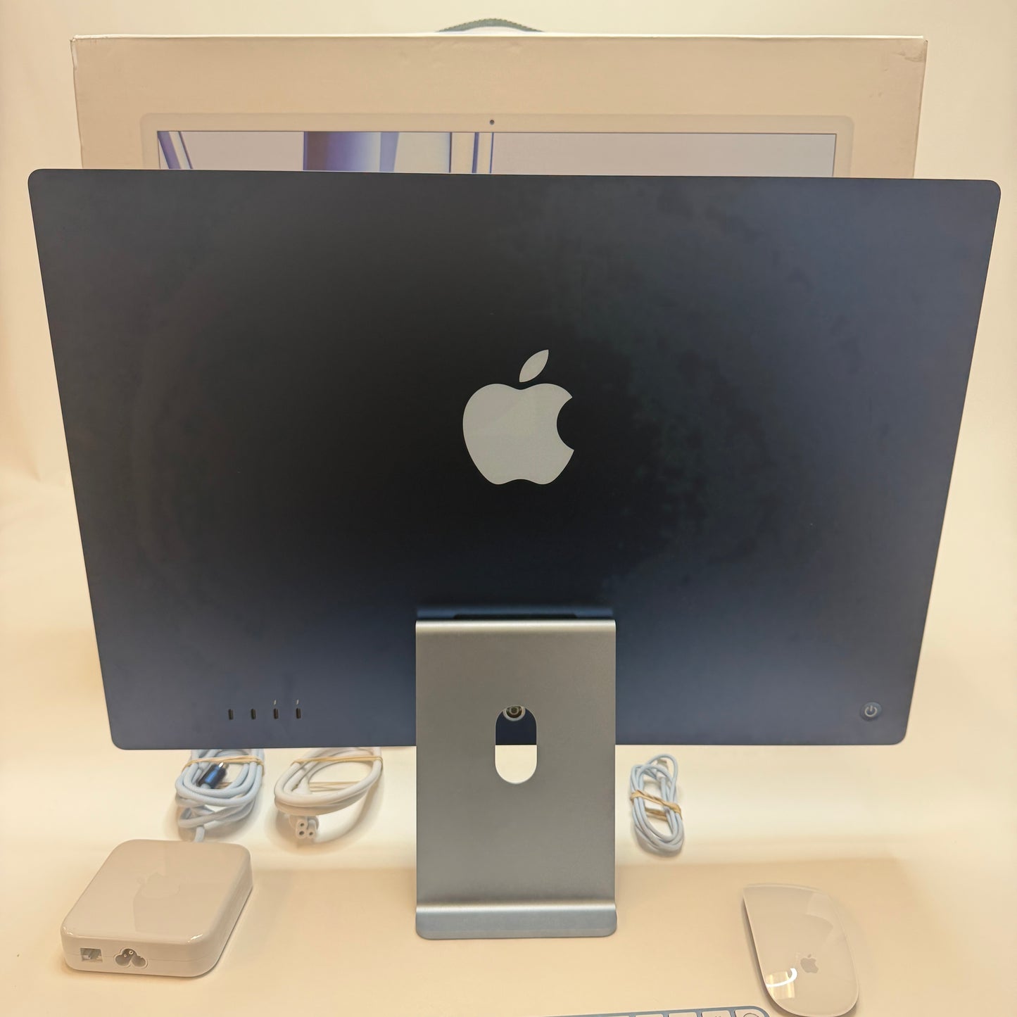Apple iMac 24" M3 A2873 16GB 512GB SSD Blue Used With Box