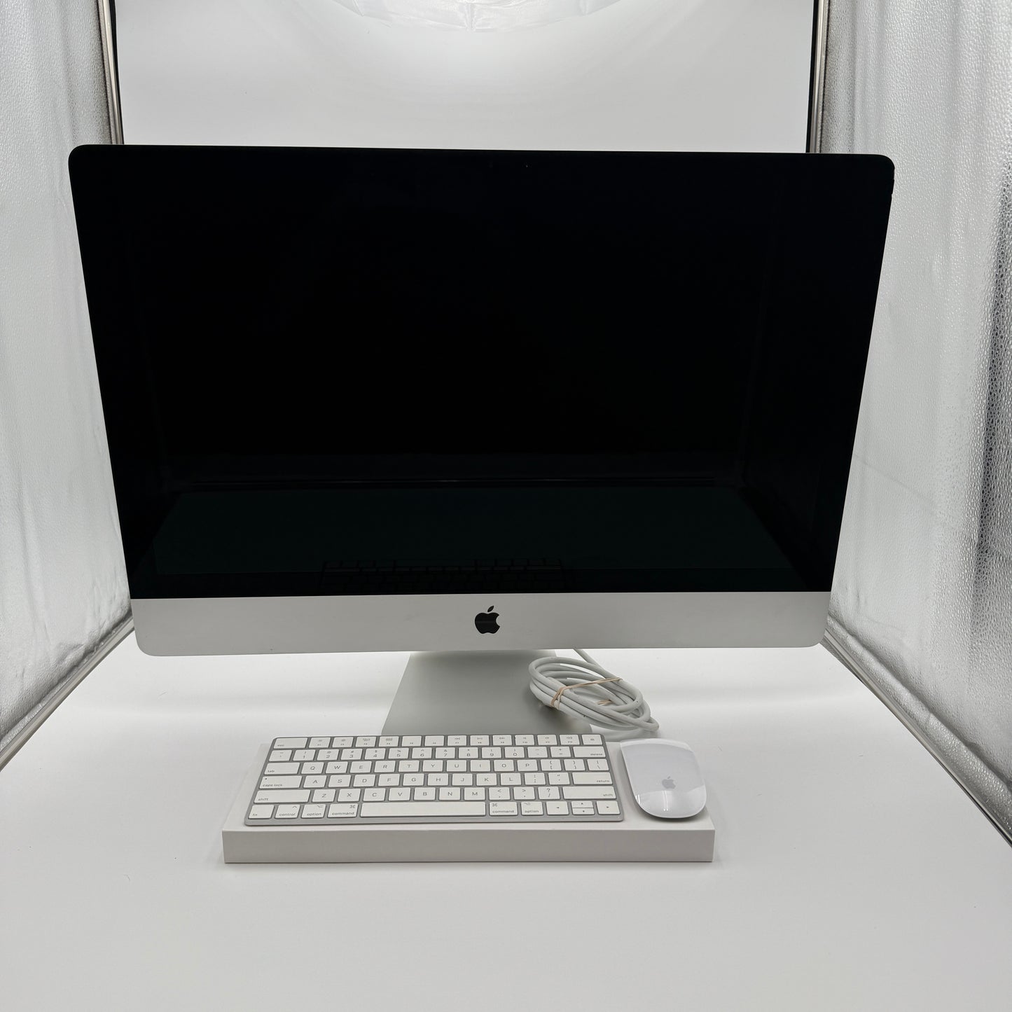 Apple iMac 27-Inch 5k Retina 2019 - 2TB SSD, Core i5, Wireless Keyboard/Mouse Chipped Screen