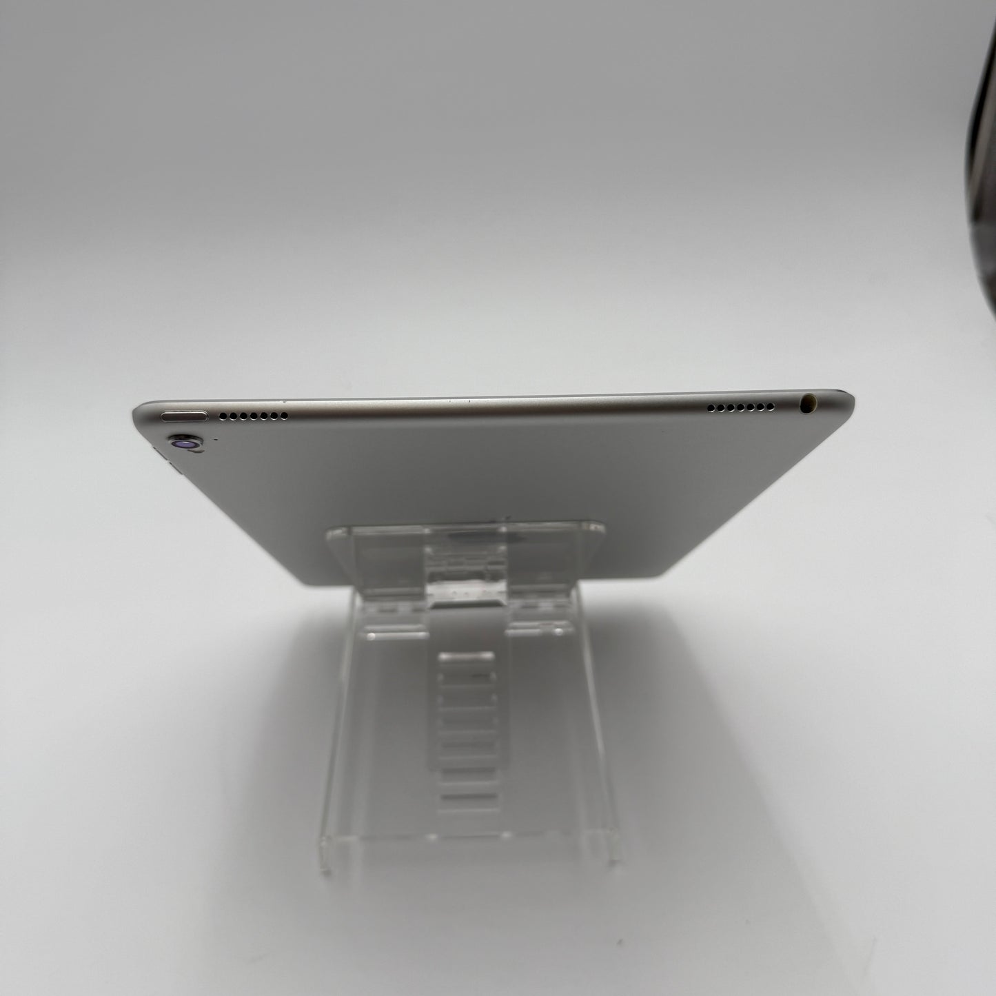 Apple iPad Pro 9.7 Inch A1673 128GB Silver WiFi Tablet - Used