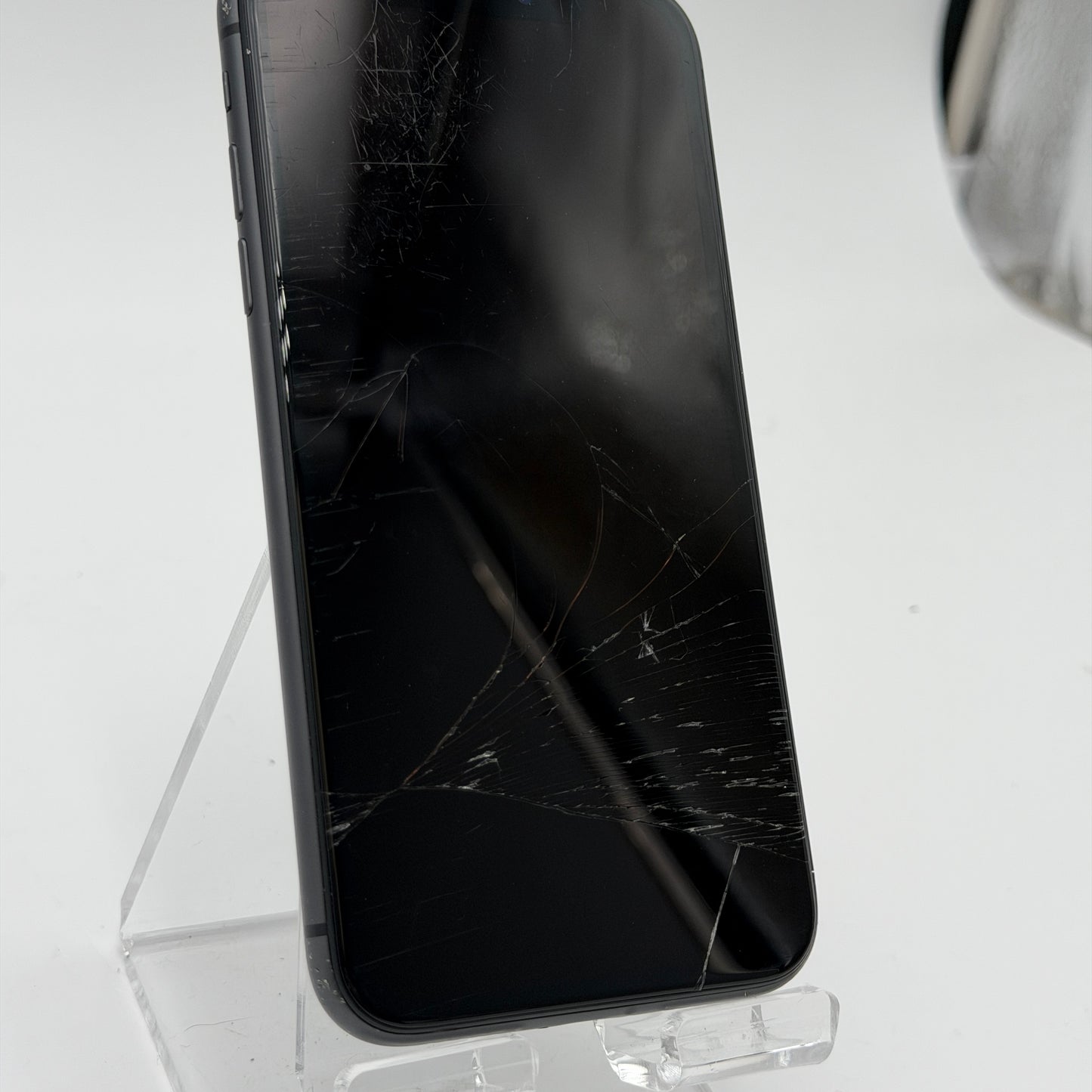 Apple iPhone 11 64GB Sprint Only Black Broken
