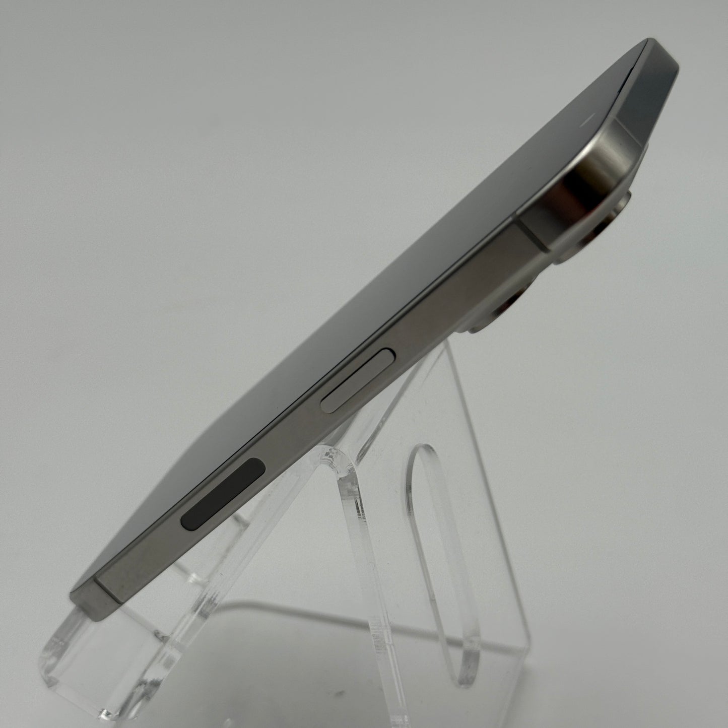Apple iPhone 15 Pro 128GB Verizon White - Used - A