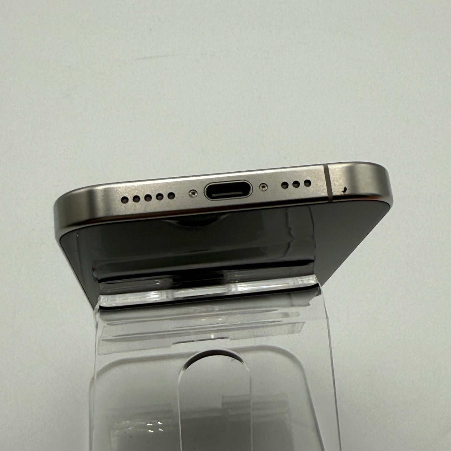 Apple iPhone 15 Pro 128GB Verizon White - Used - A