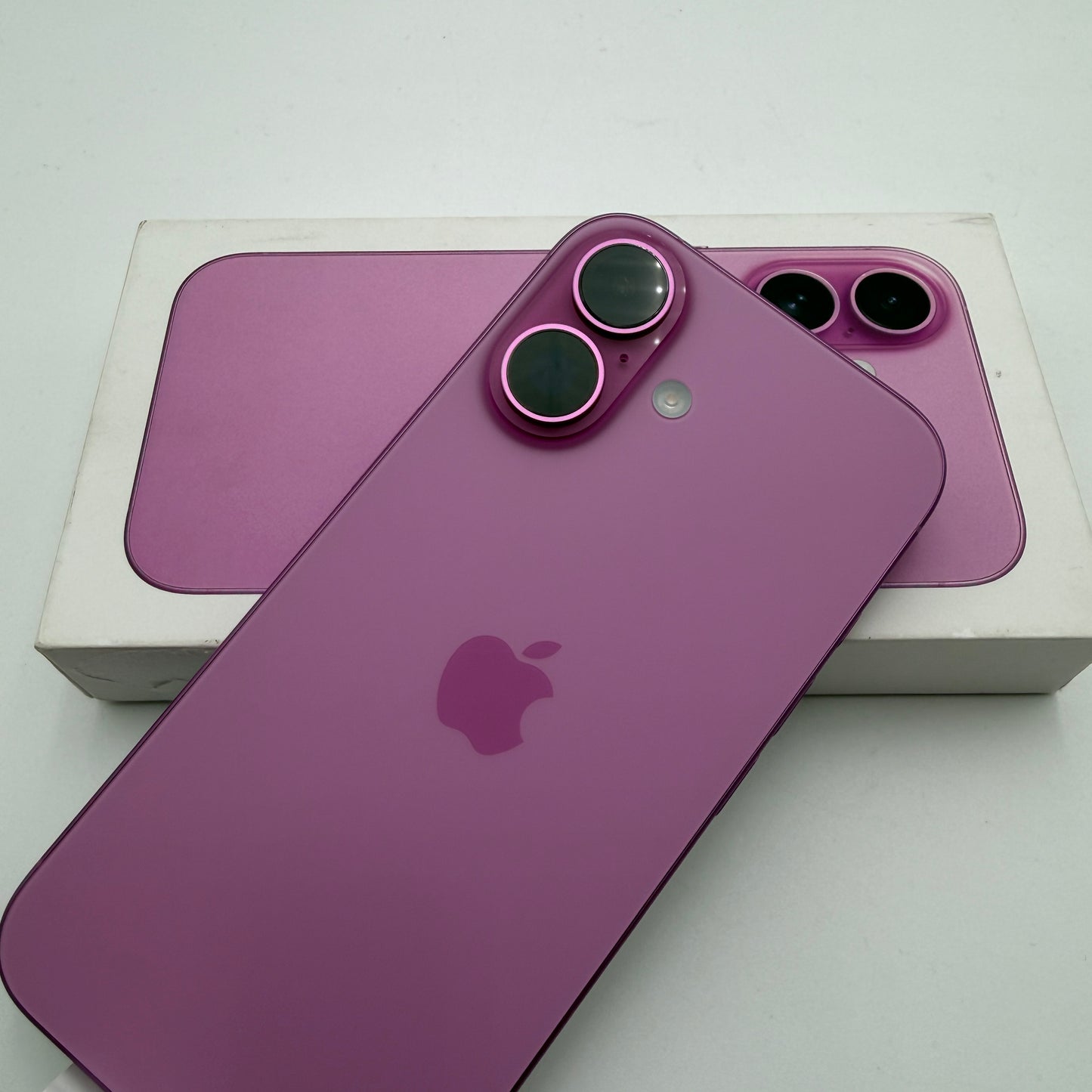 Apple iPhone 16 128GB Pink AT&T New Open Box 0 Cycle Count