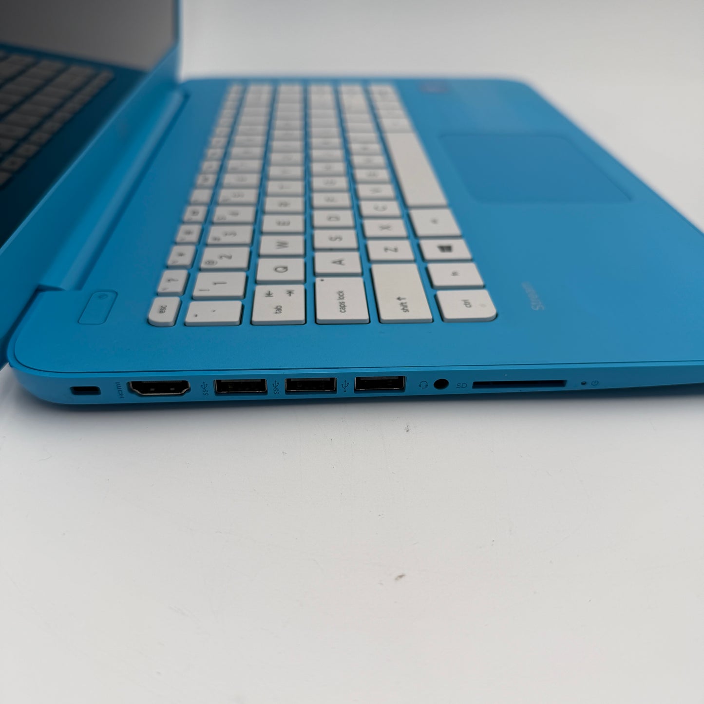 Used HP Stream 14-cb010nr Laptop 32GB Intel Celeron 4GB RAM Blue 2016