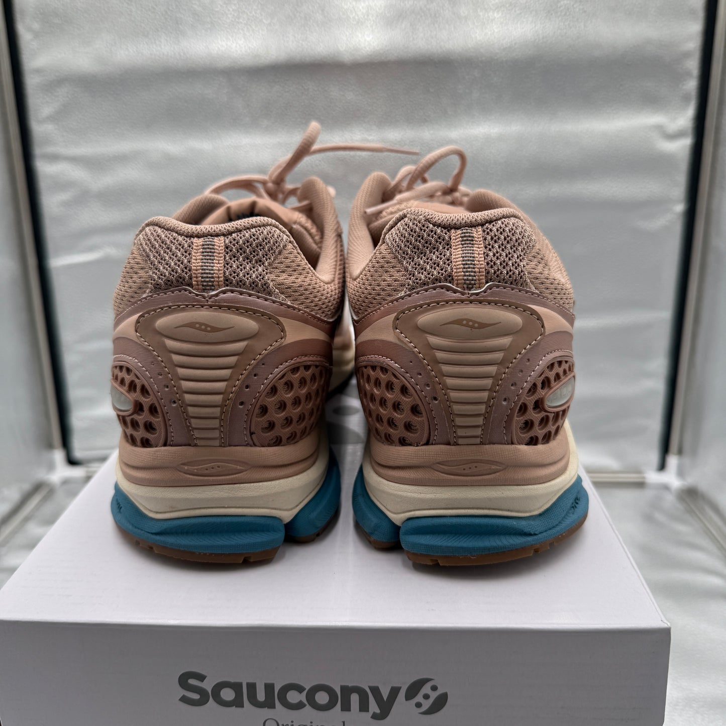Saucony ProGrid Triumph 4 Sneakers Tan/Royal S70805-3 Size 12