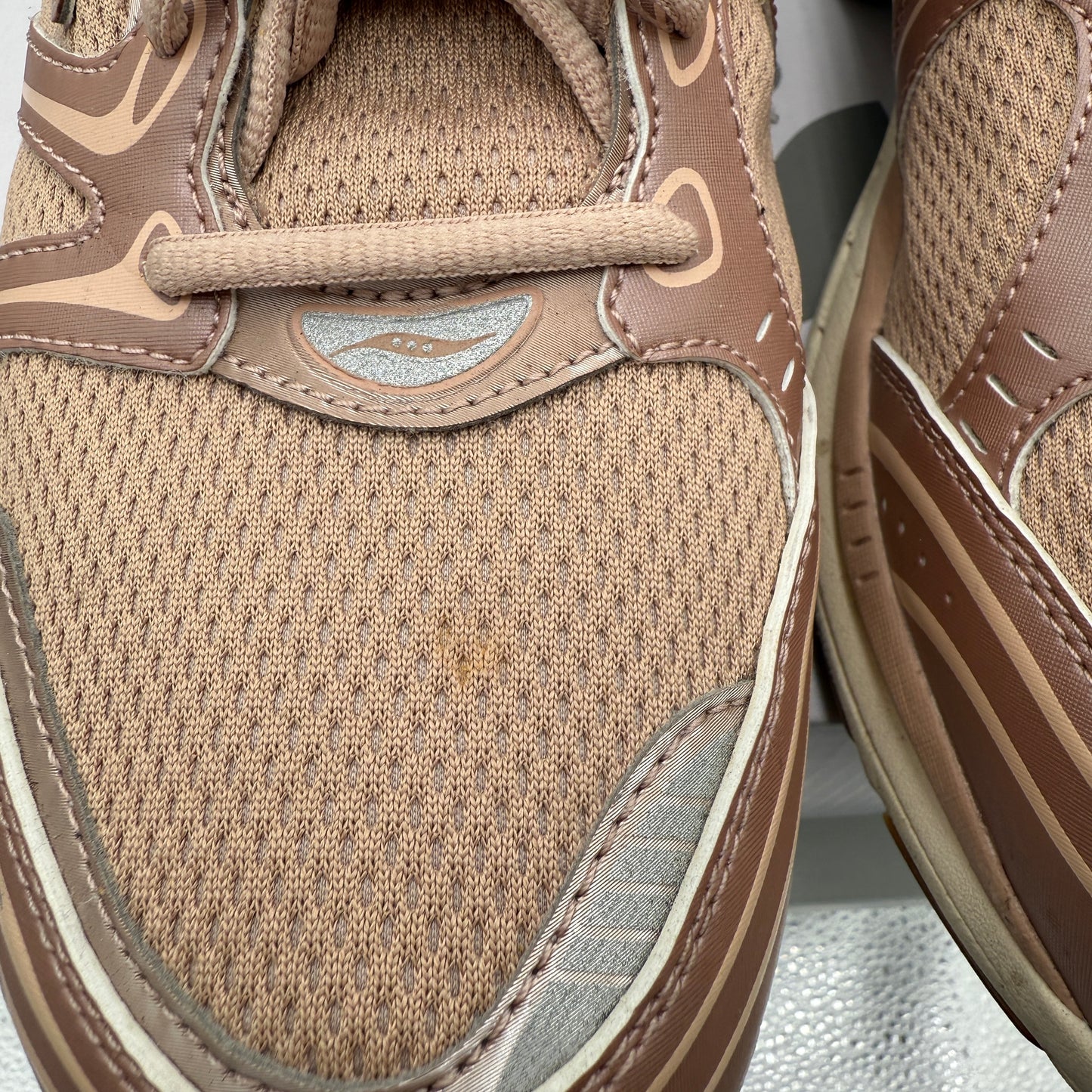 Saucony ProGrid Triumph 4 Sneakers Tan/Royal S70805-3 Size 12