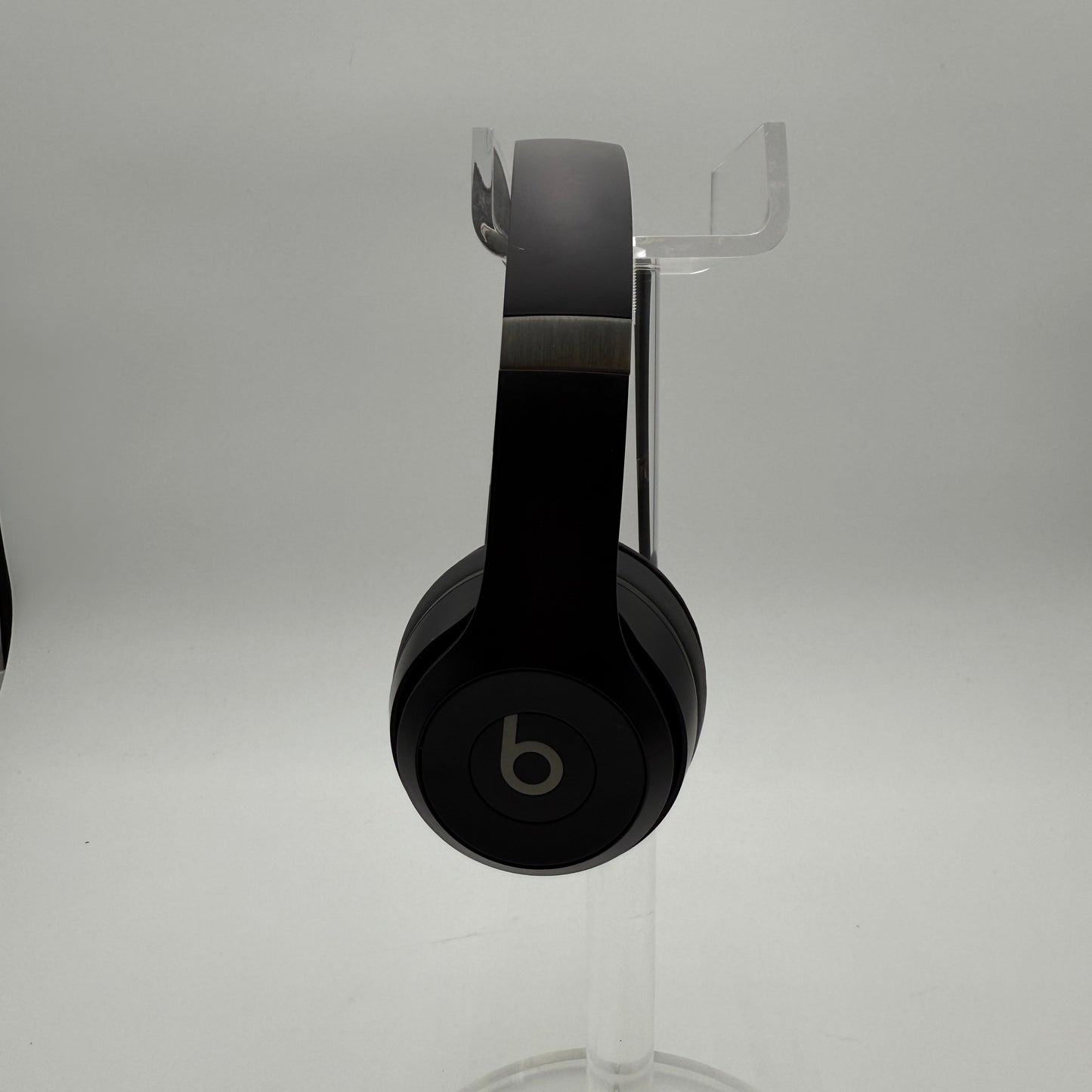 Beats Solo 4 Headphones Black Broken with Case For Parts or Repair