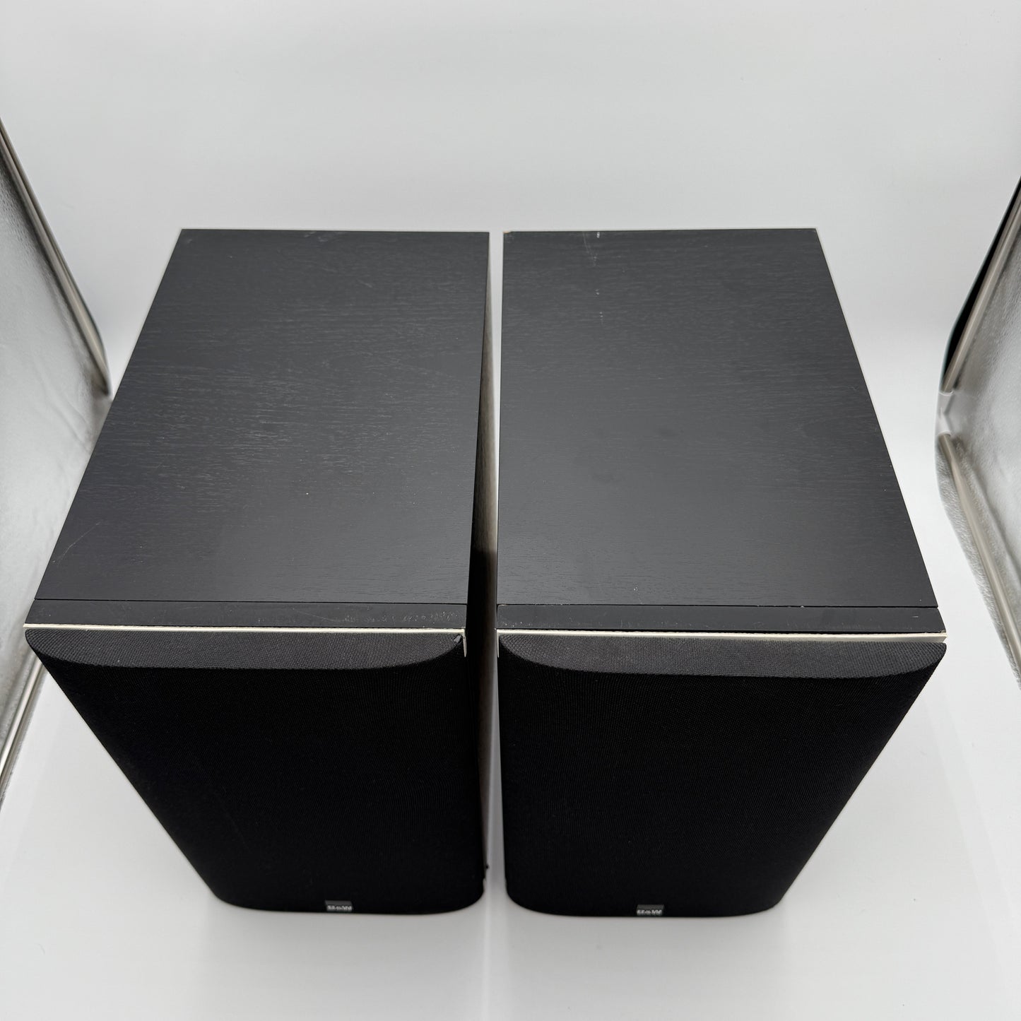 Bowers & Wilkins 685 Bookshelf Audiophile Speakers - Used - Excellent Condition