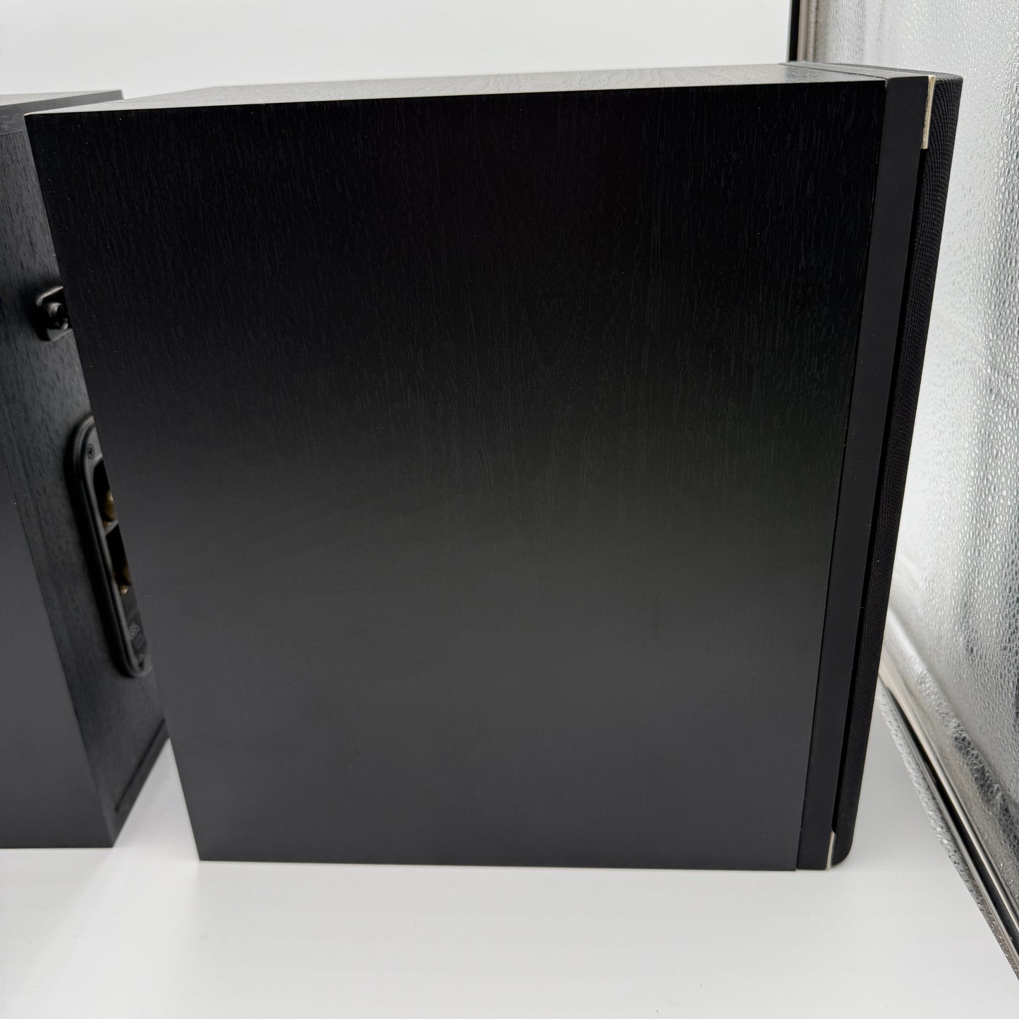 Bowers & Wilkins 685 Bookshelf Audiophile Speakers - Used - Excellent Condition
