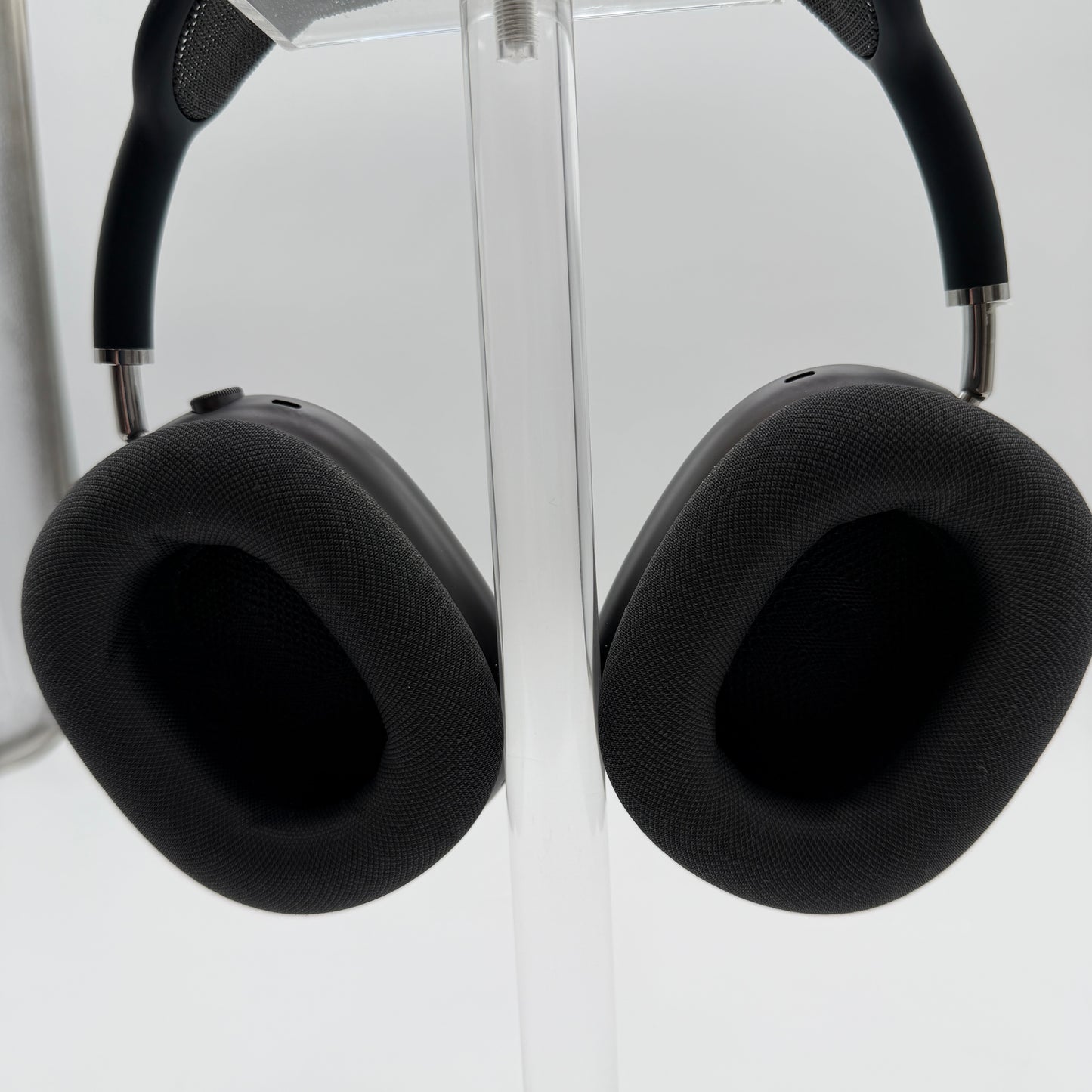 Apple AirPods Max A2096 Black With Smart Case A2301 Used