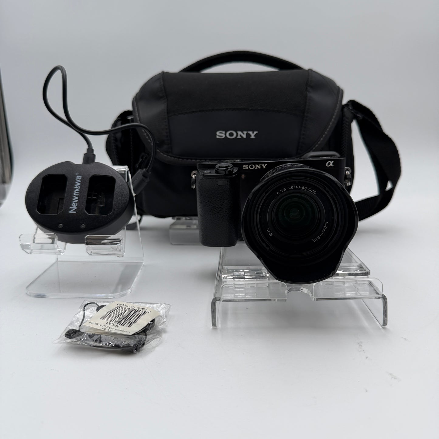 Sony A6000 Digital Camera - Black with Carrying Bag and Charger