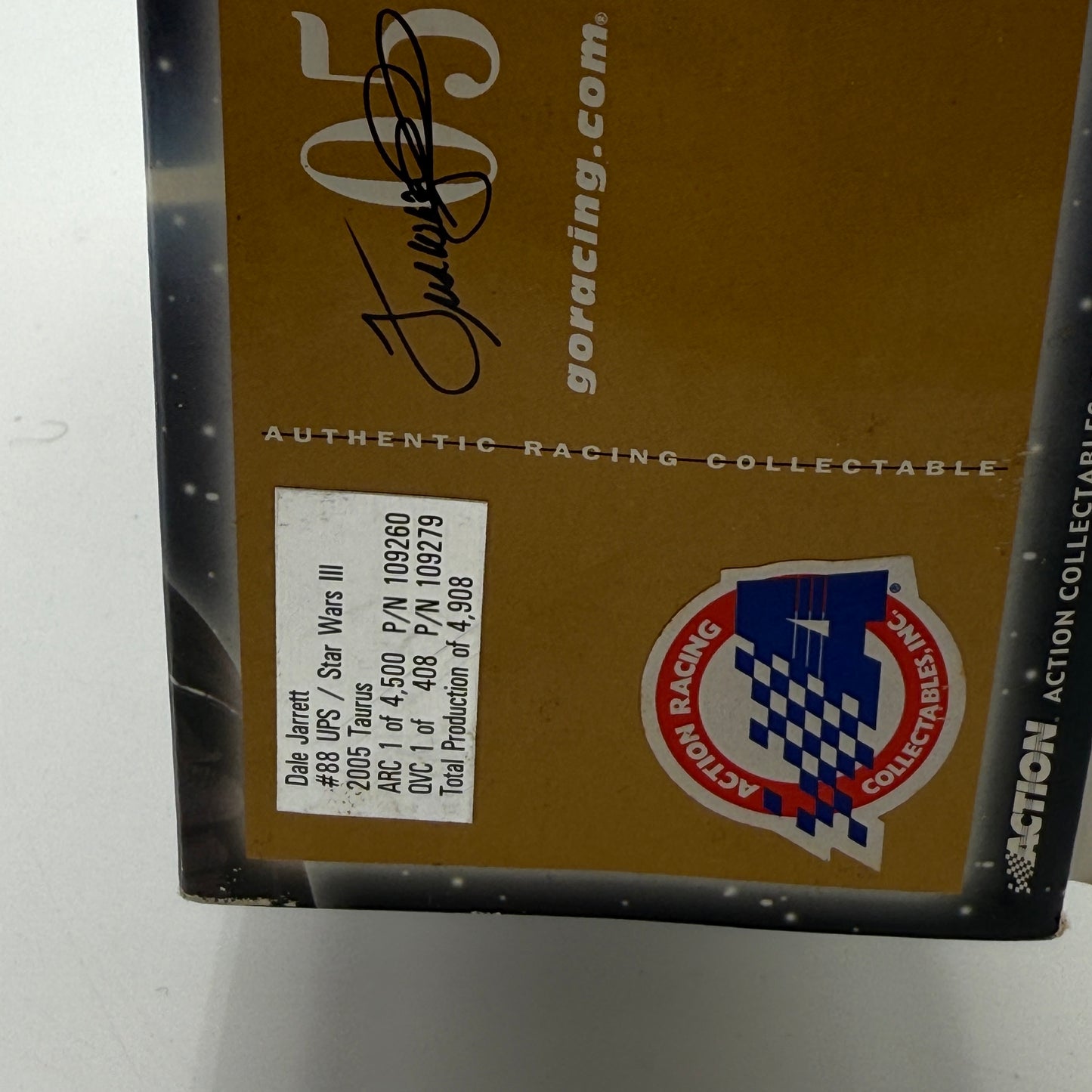 Action Racing Dale Jarret #88 UPS Star Wars III 2005 Taurus 1:24 Diecast Collectible