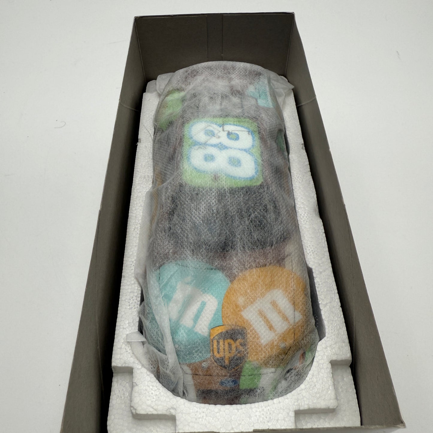 Action Racing Dale Jarret #88 UPS Star Wars III 2005 Taurus 1:24 Diecast Collectible